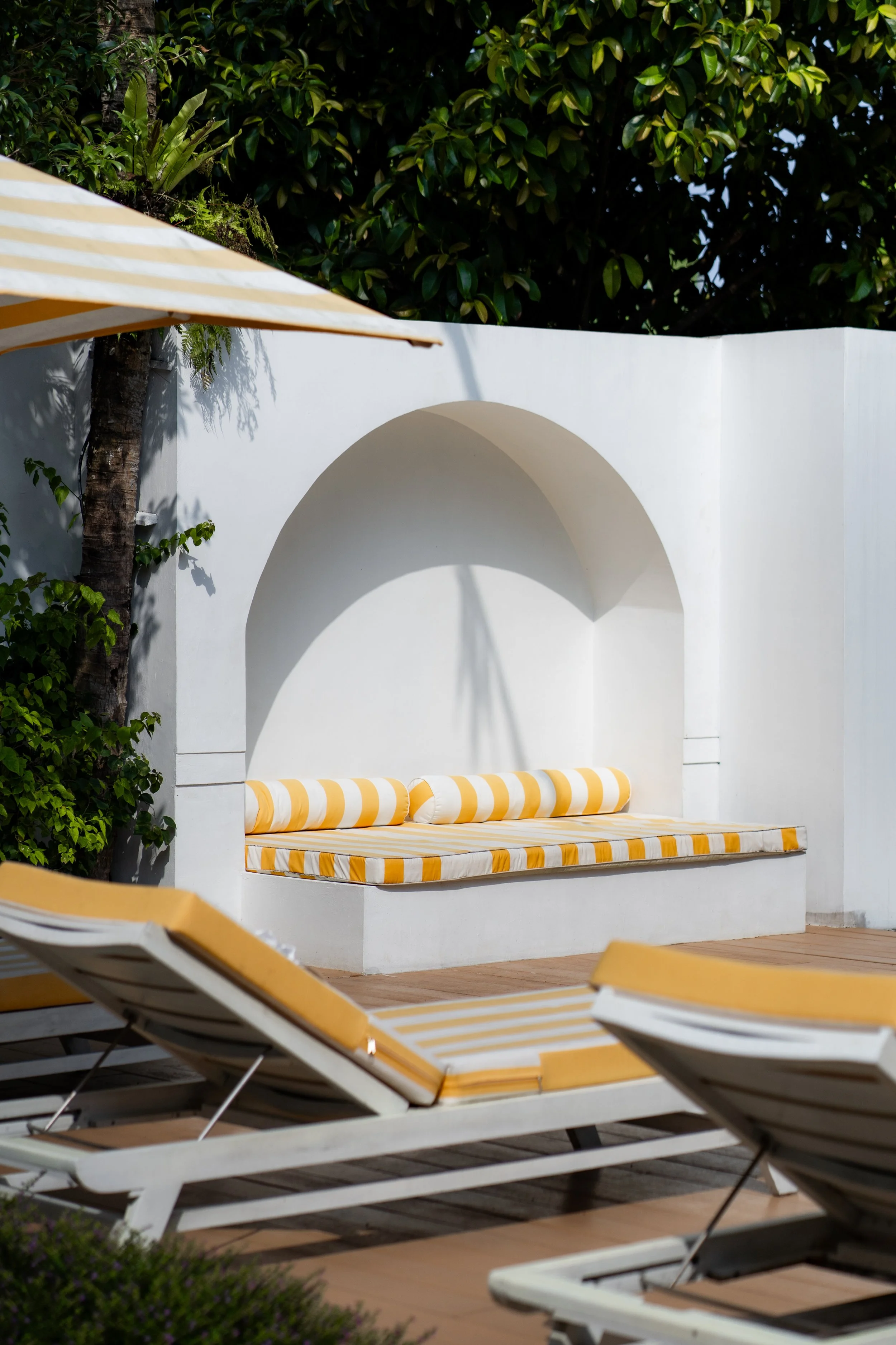 CONTEMPORARY SACTUARY FRAMED BY NATURE - 6 BEDROOM - UBUD