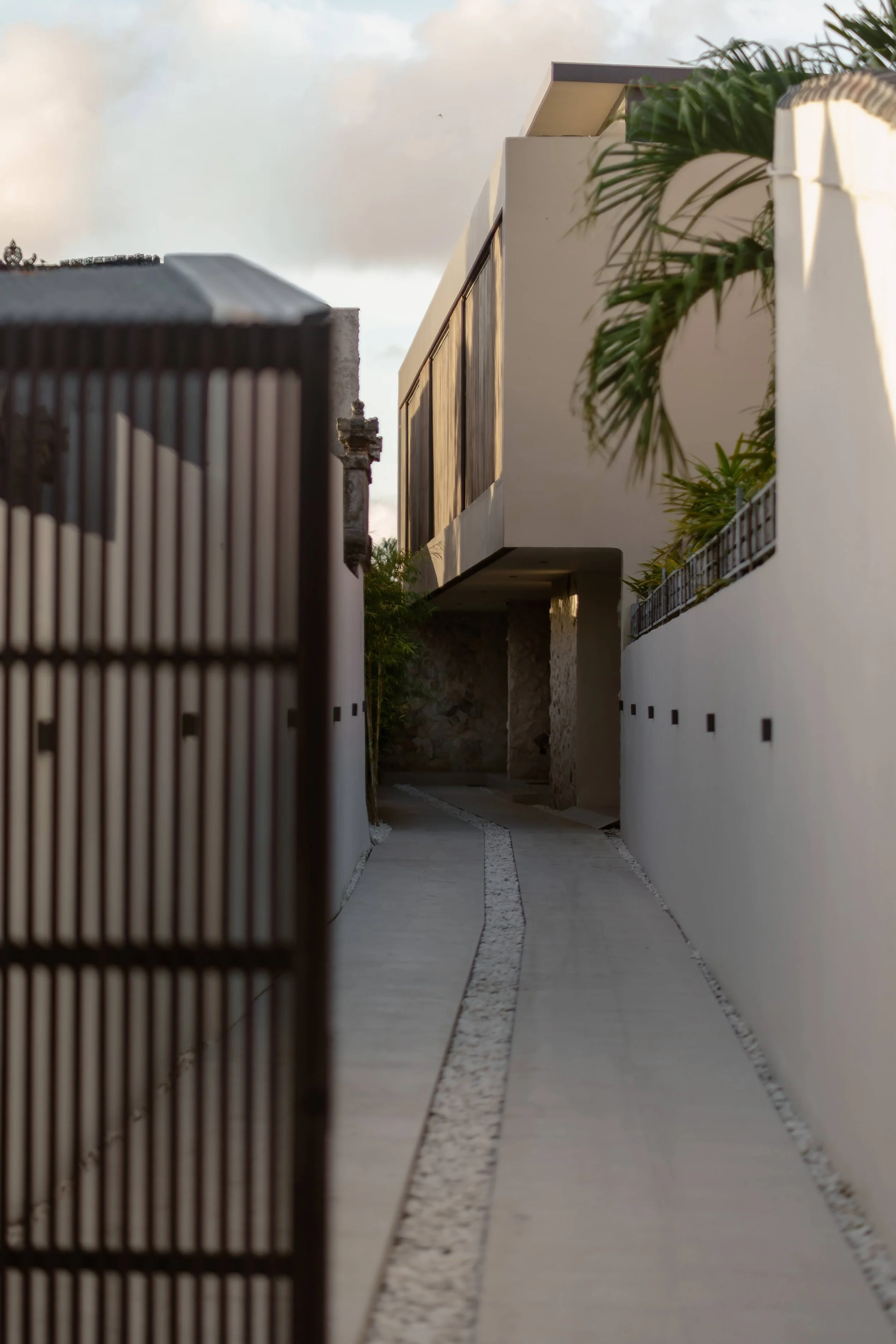 BOLD LINES & NATURAL TEXTURES VILLA - 4 BEDROOM - SEMINYAK - Bali - for sale - luxury - villa