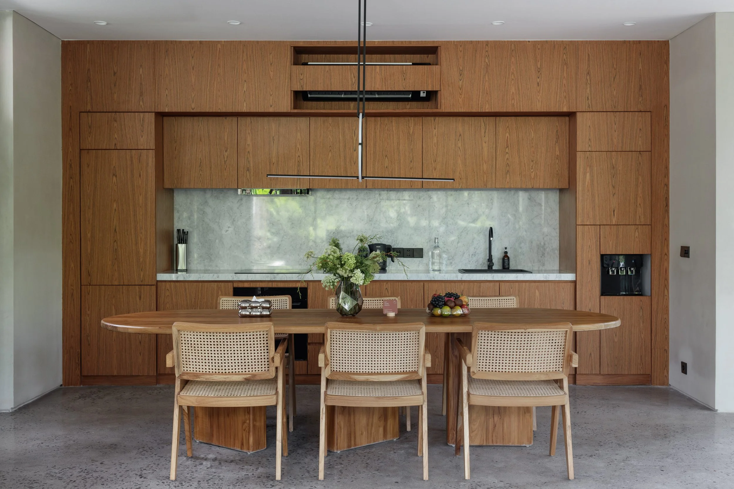 VILLA OF LINES AND LIGHT - 2 BEDROOM - CANGGU