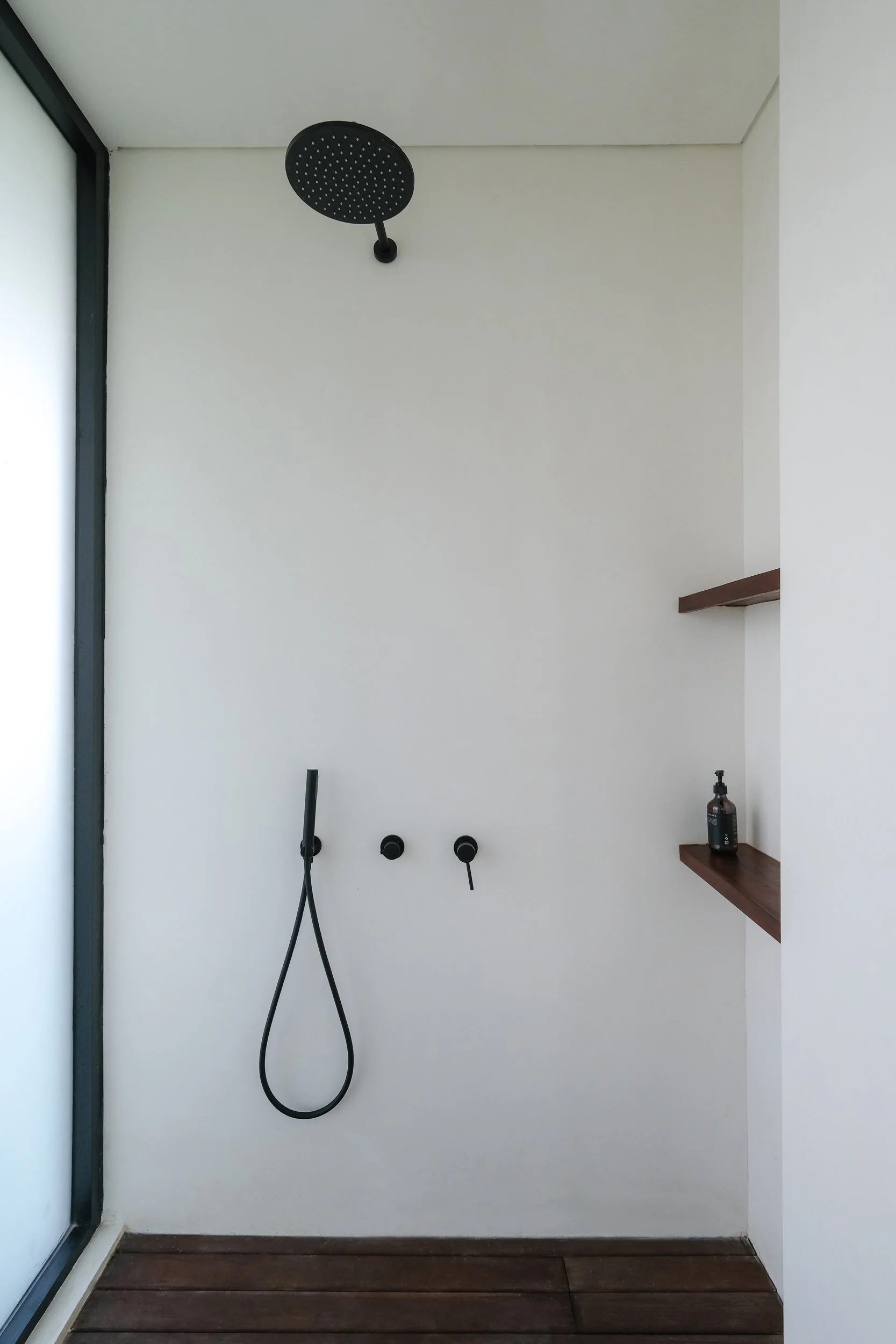 ARCHITECTURAL TROPICAL VILLA ABOVE THE RICE FIELDS - 3 BEDROOM - NYANYI BEACH - Bali - for - sale