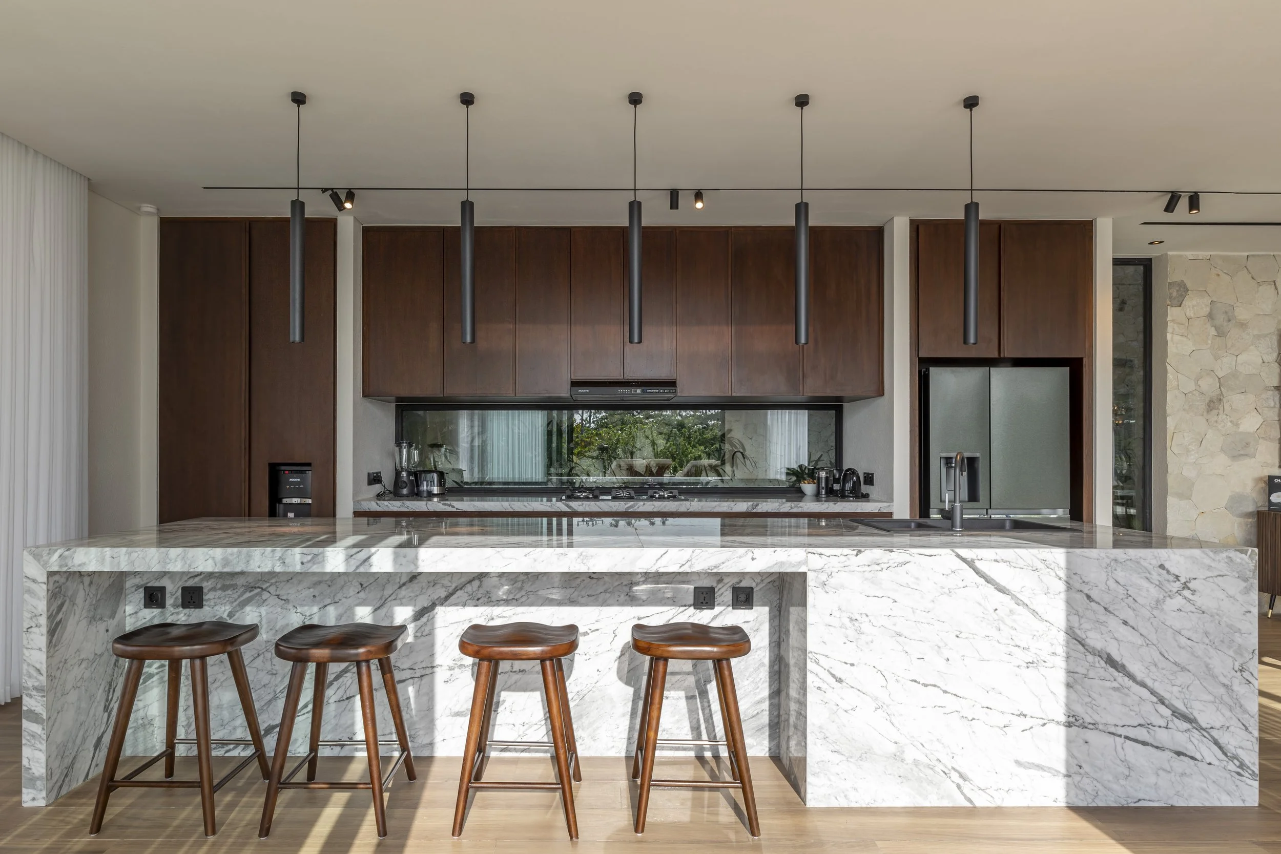 OCEAN VIEW VILLA WITH PRIVATE BEACH ACCESS - 5 BEDROOM - ULUWATU