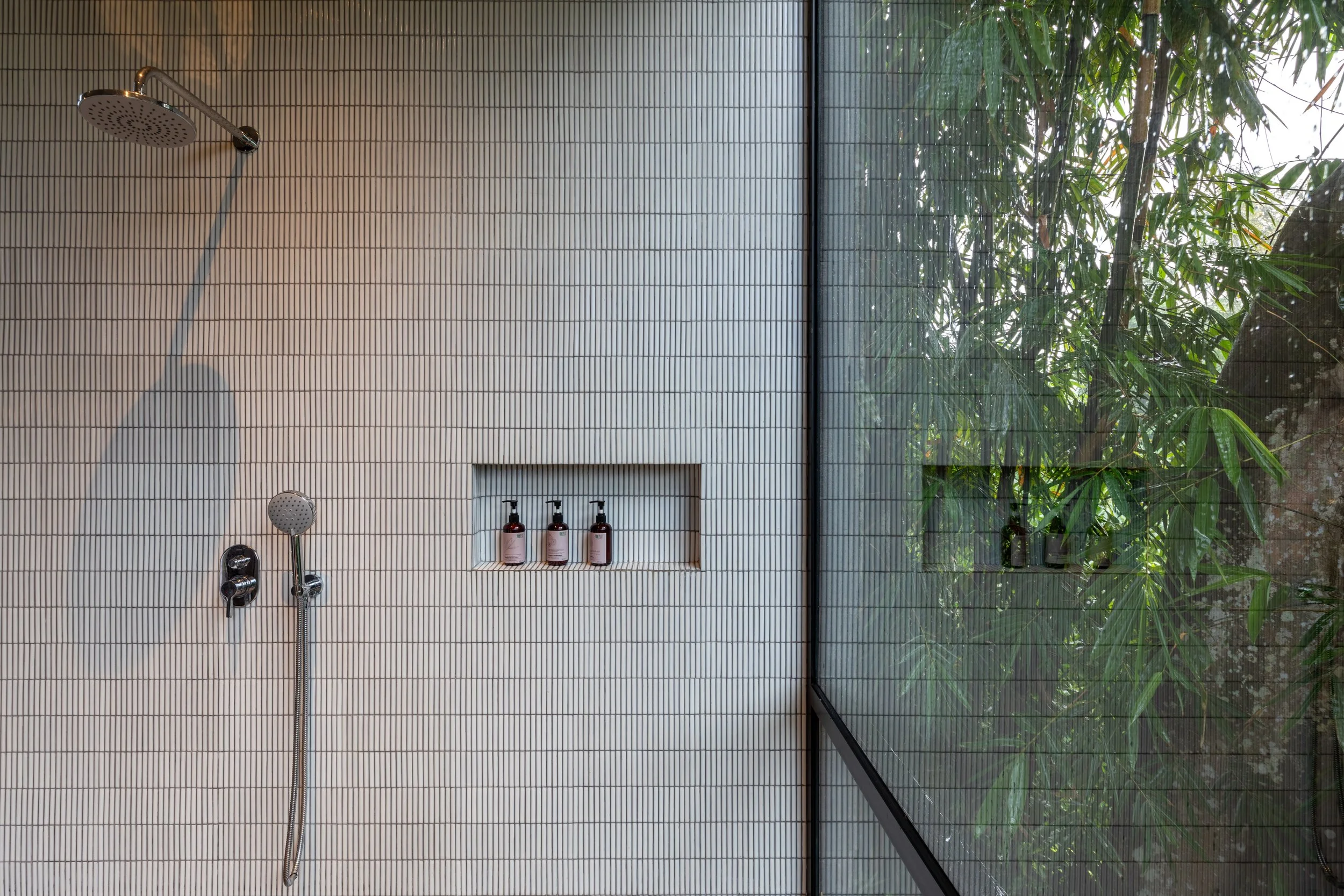 JAPANESE BRUTALIST VILLA - 5 BEDROOM - UBUD