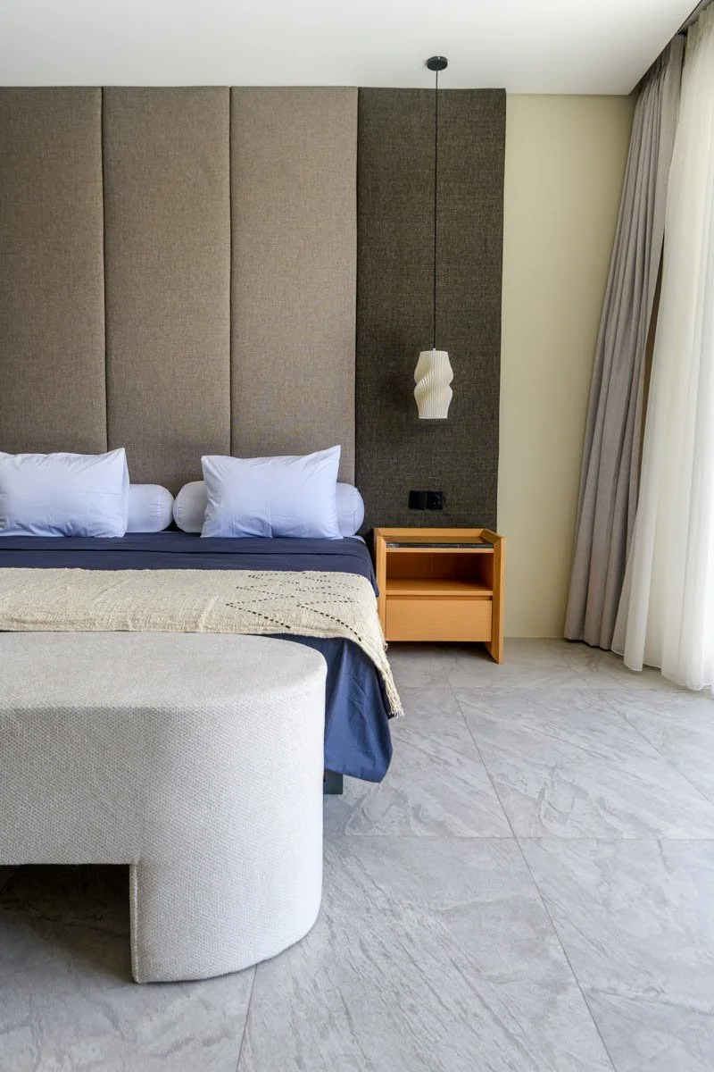 MODERN ELEGANT WHITE VILLA - 4 BEDROOM - JIMBARAN