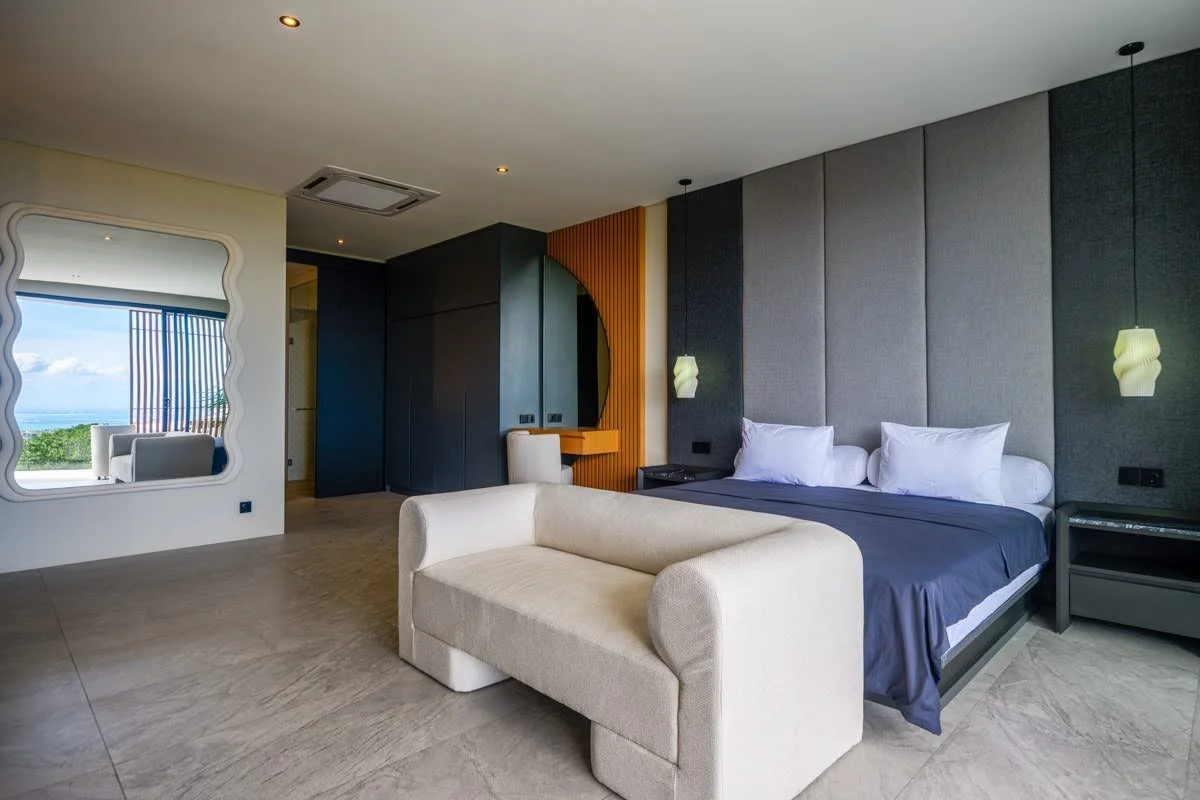 MODERN ELEGANT WHITE VILLA - 4 BEDROOM - JIMBARAN