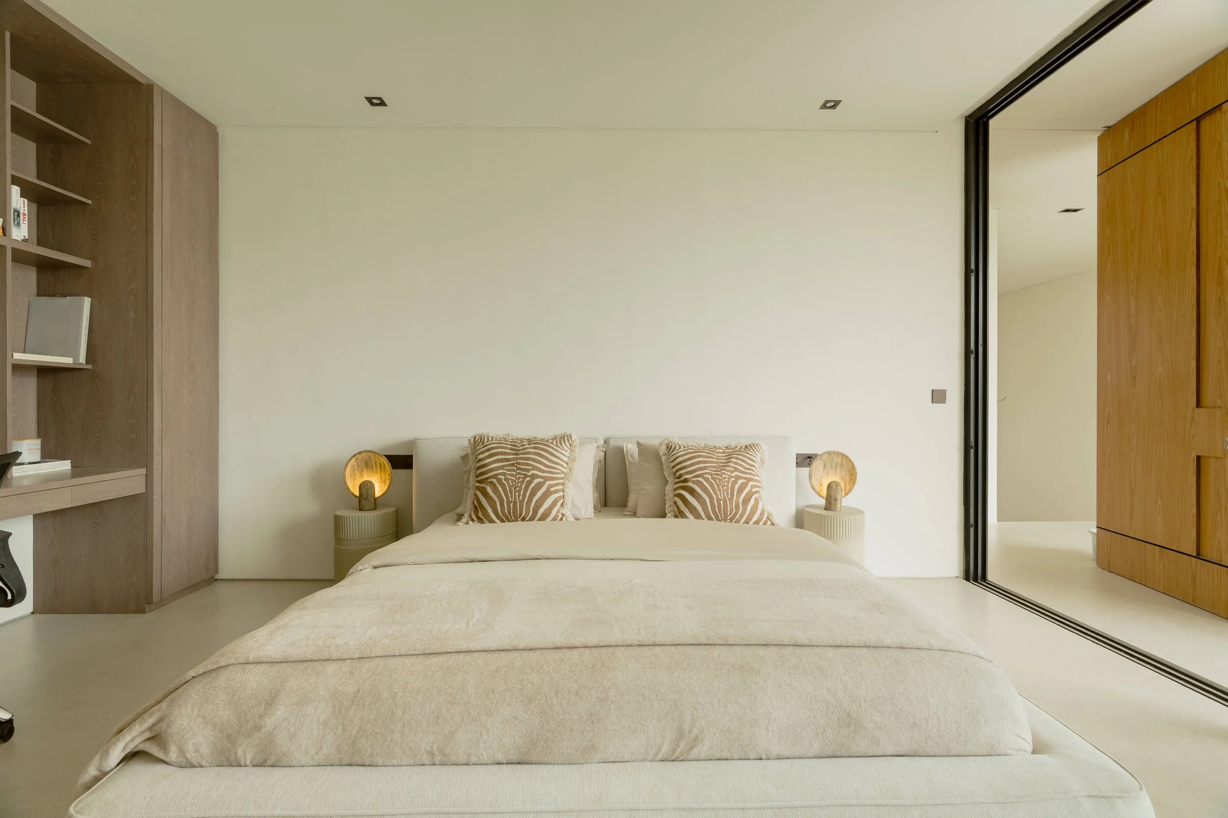 BOLD LINES & NATURAL TEXTURES VILLA - 4 BEDROOM - SEMINYAK - Bali - for sale - luxury - villa