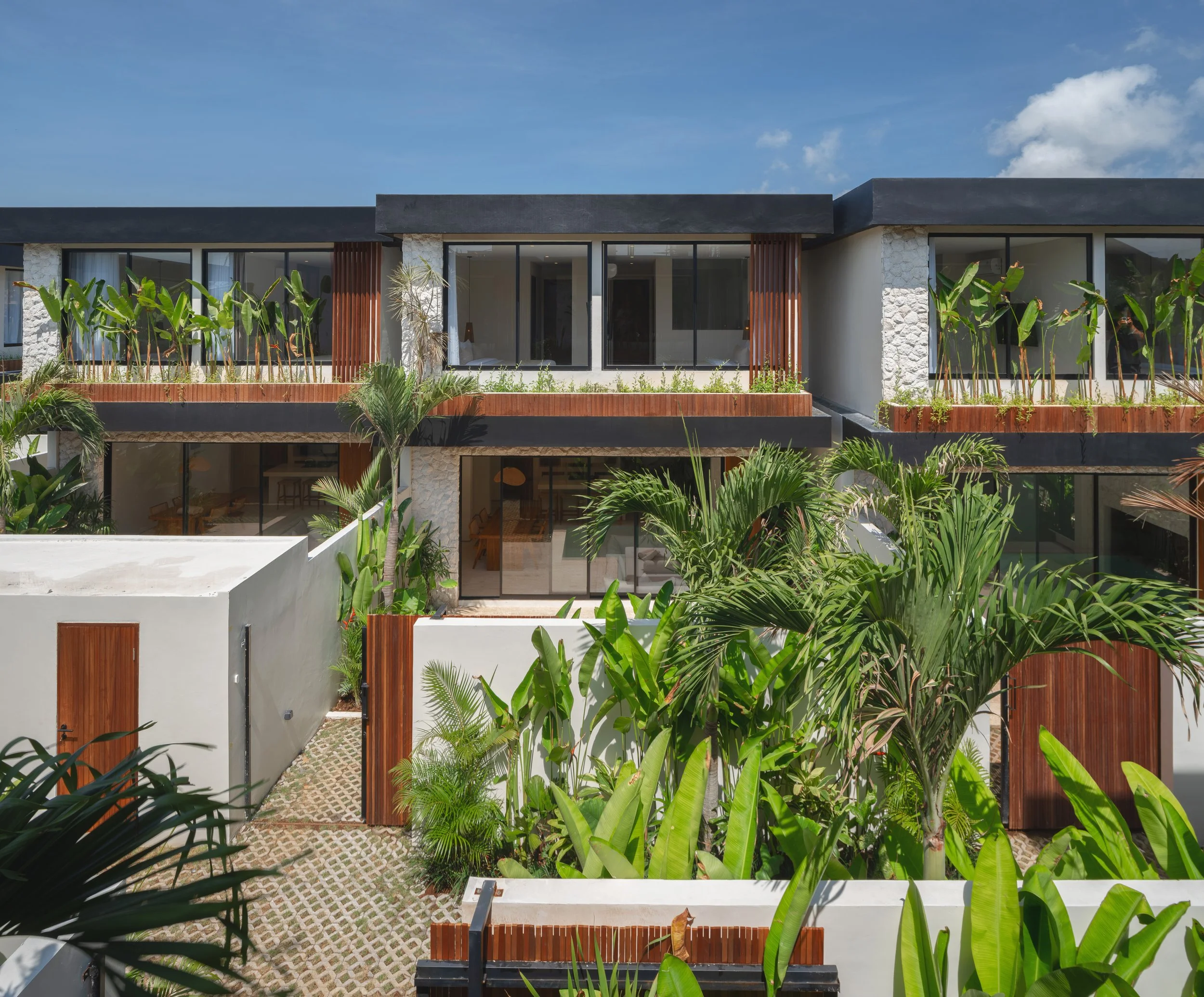 LaFinca_edited 2.jpg