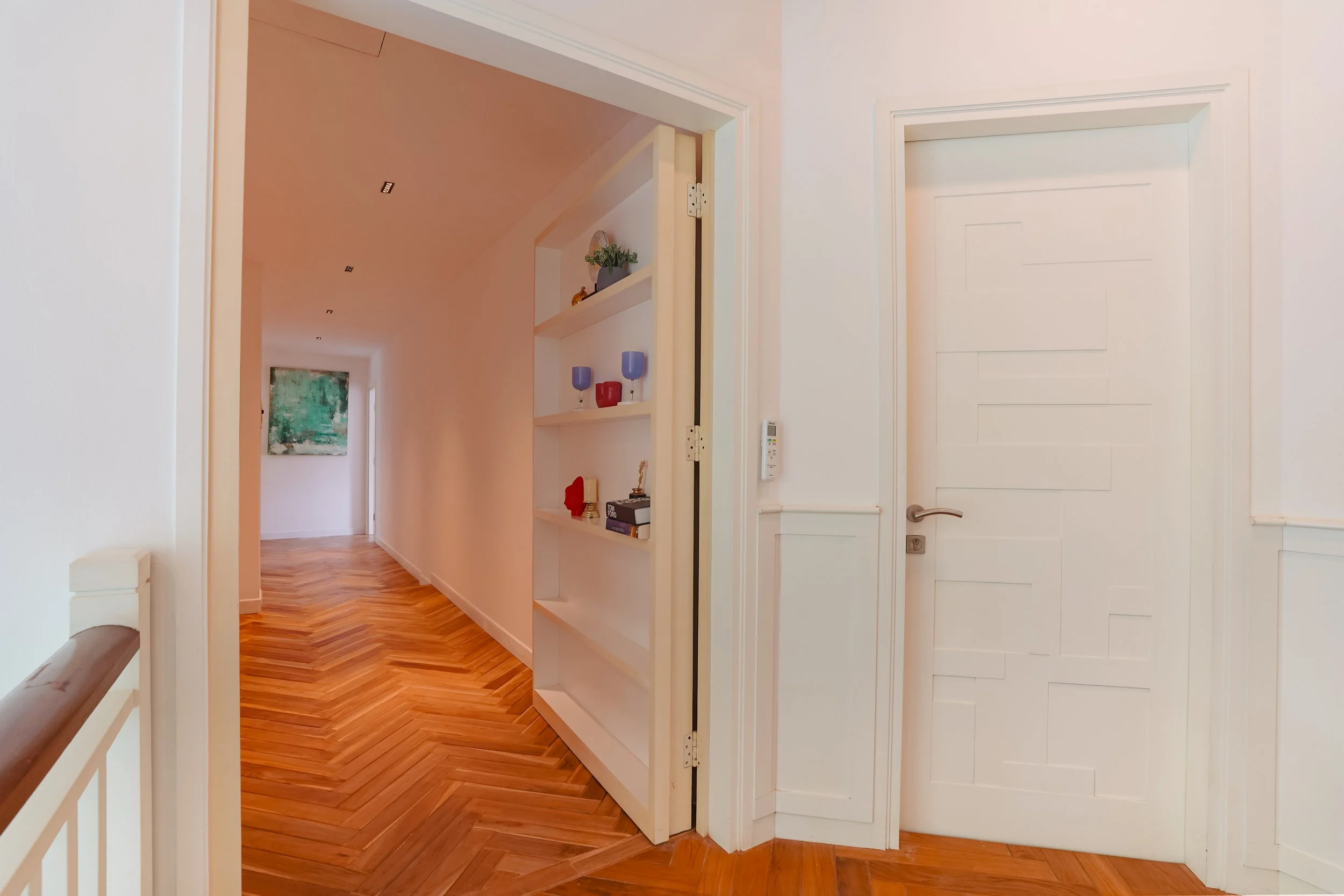 CONTEMPORARY SACTUARY FRAMED BY NATURE - 6 BEDROOM - UBUD