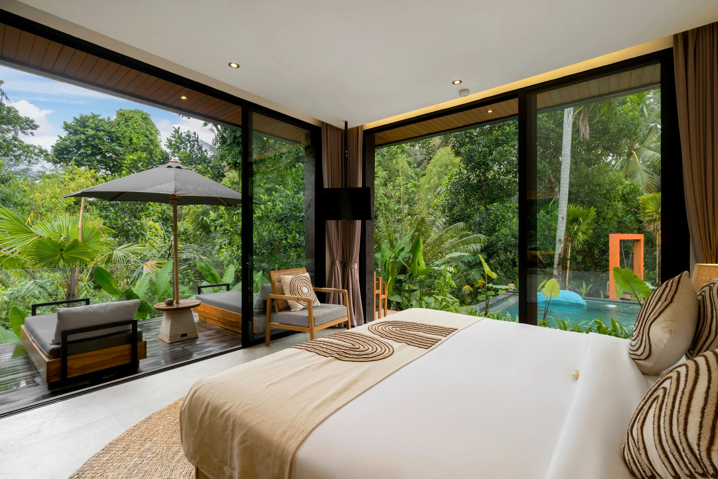 OBSIDIAN HIDEAWAY VILLA - 6 BEDROOM - UBUD