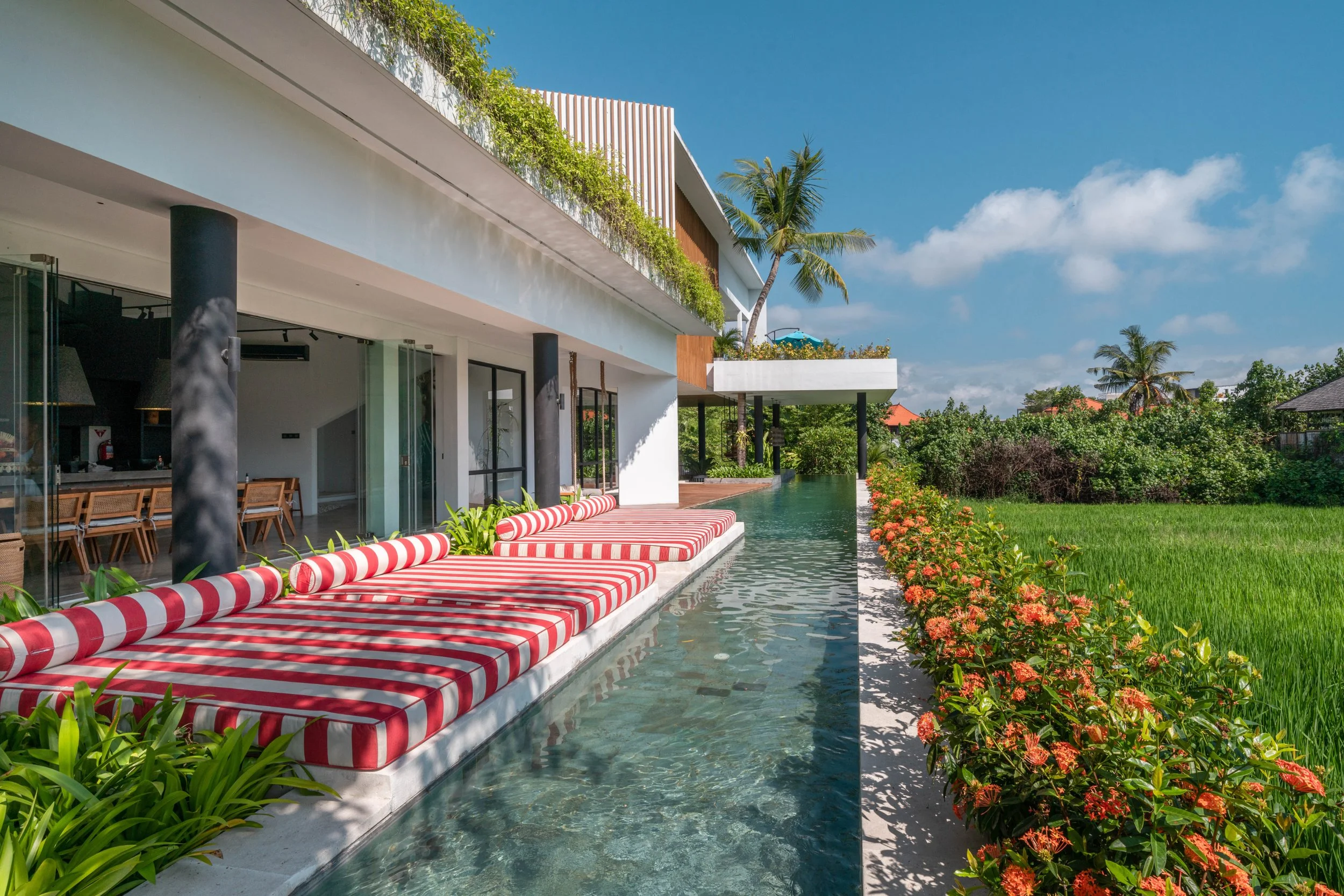 STUNNING ARCHITECTURAL RESIDENCE - 5 BEDROOM - BERAWA - CANGGU