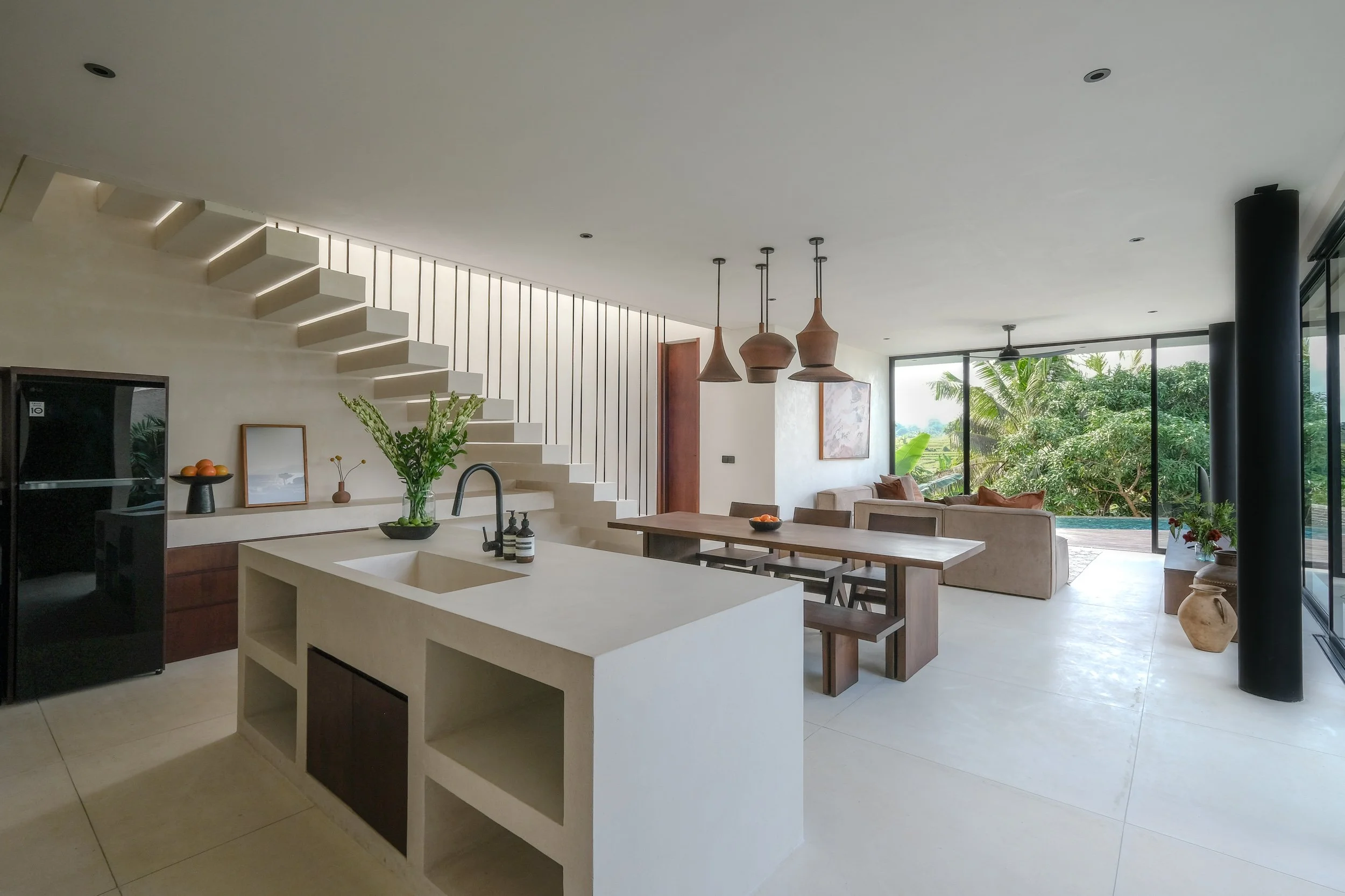 ARCHITECTURAL TROPICAL VILLA ABOVE THE RICE FIELDS - 3 BEDROOM - NYANYI BEACH - Bali - for - sale