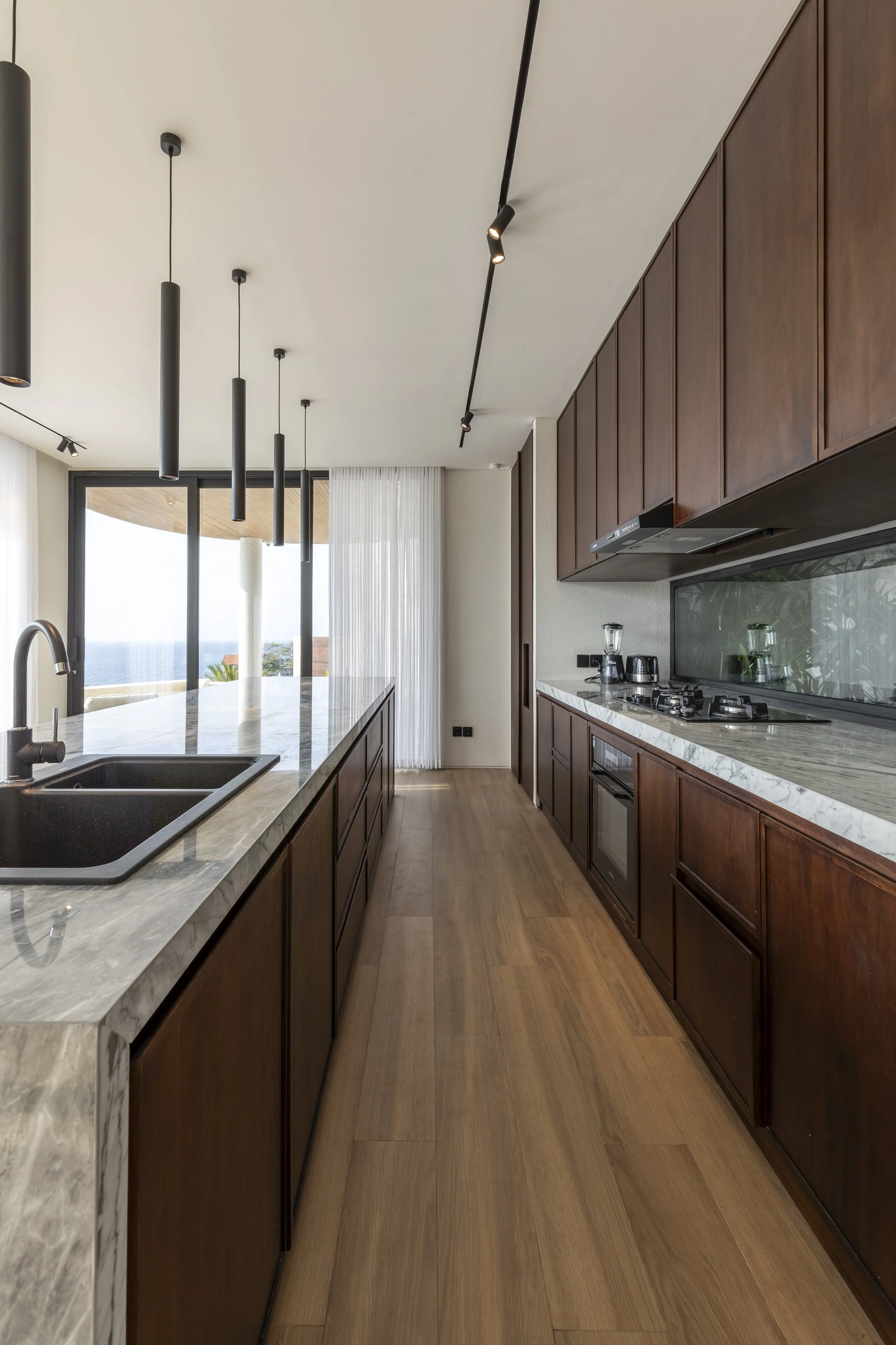 OCEAN VIEW VILLA WITH PRIVATE BEACH ACCESS - 5 BEDROOM - ULUWATU