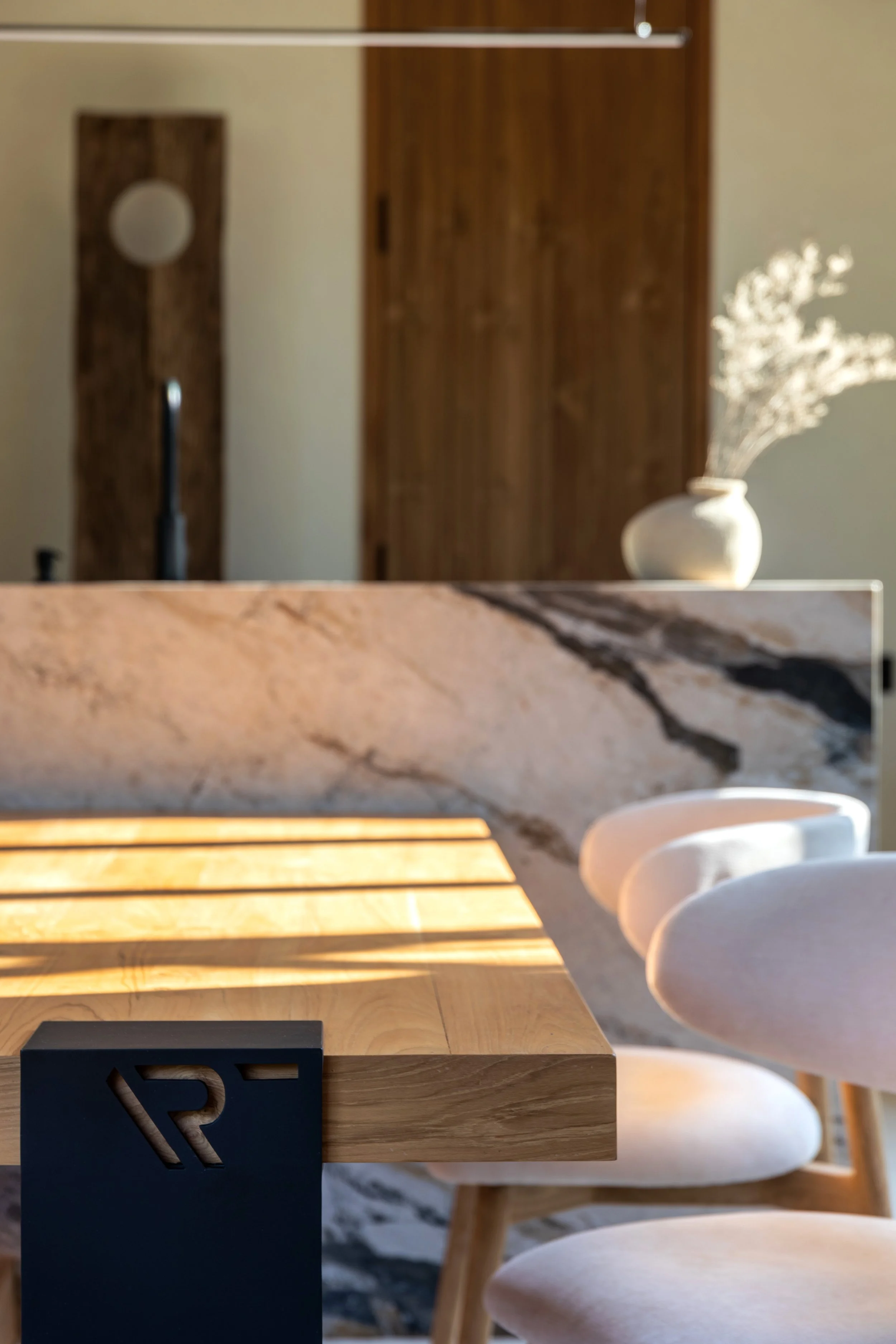 MONOLITHIC VILLA WITH TROPICAL SOUL - 2 BEDROOM - UBUD