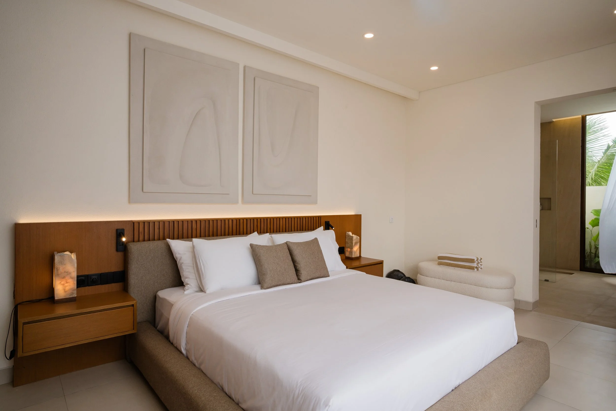 QUIET TROPICAL HOME ABOVE THE RICE FIELDS - 2 BEDROOM - UBUD