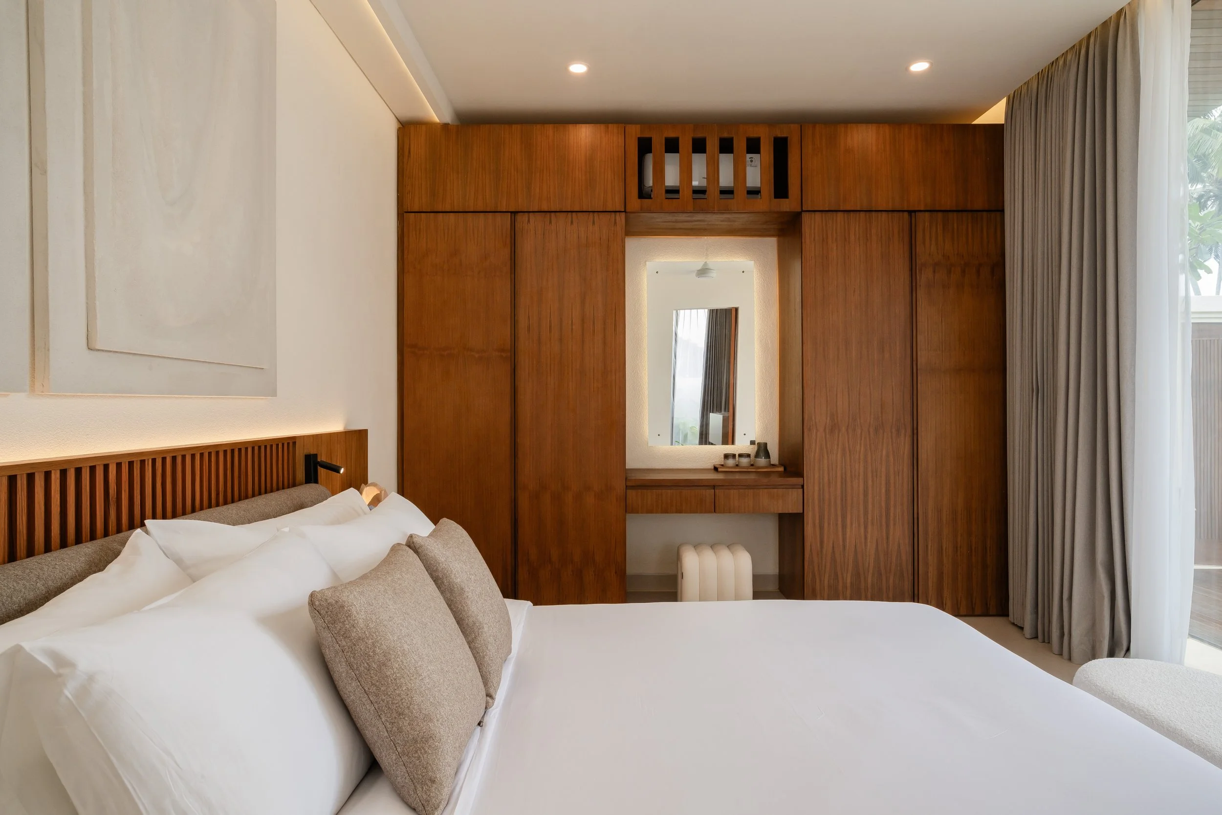 QUIET TROPICAL HOME ABOVE THE RICE FIELDS - 2 BEDROOM - UBUD