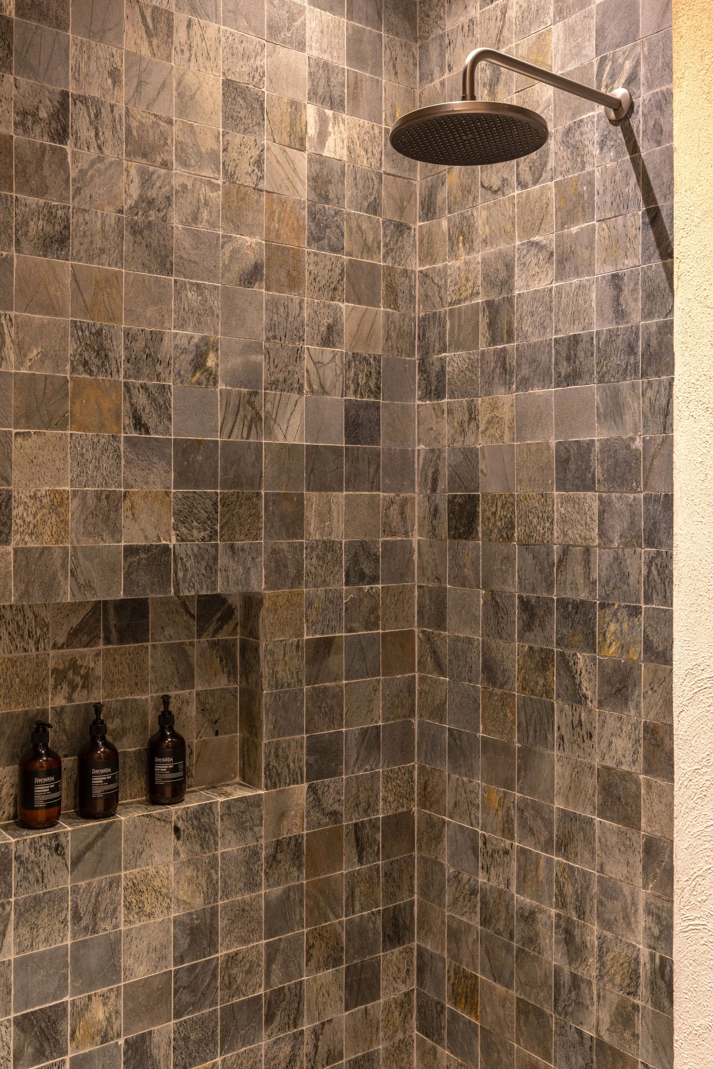 BALINESE MODERN TROPICAL STYLE VILLA - 6 BEDROOM - NYANYI BEACH - villa - for - sale - Bali