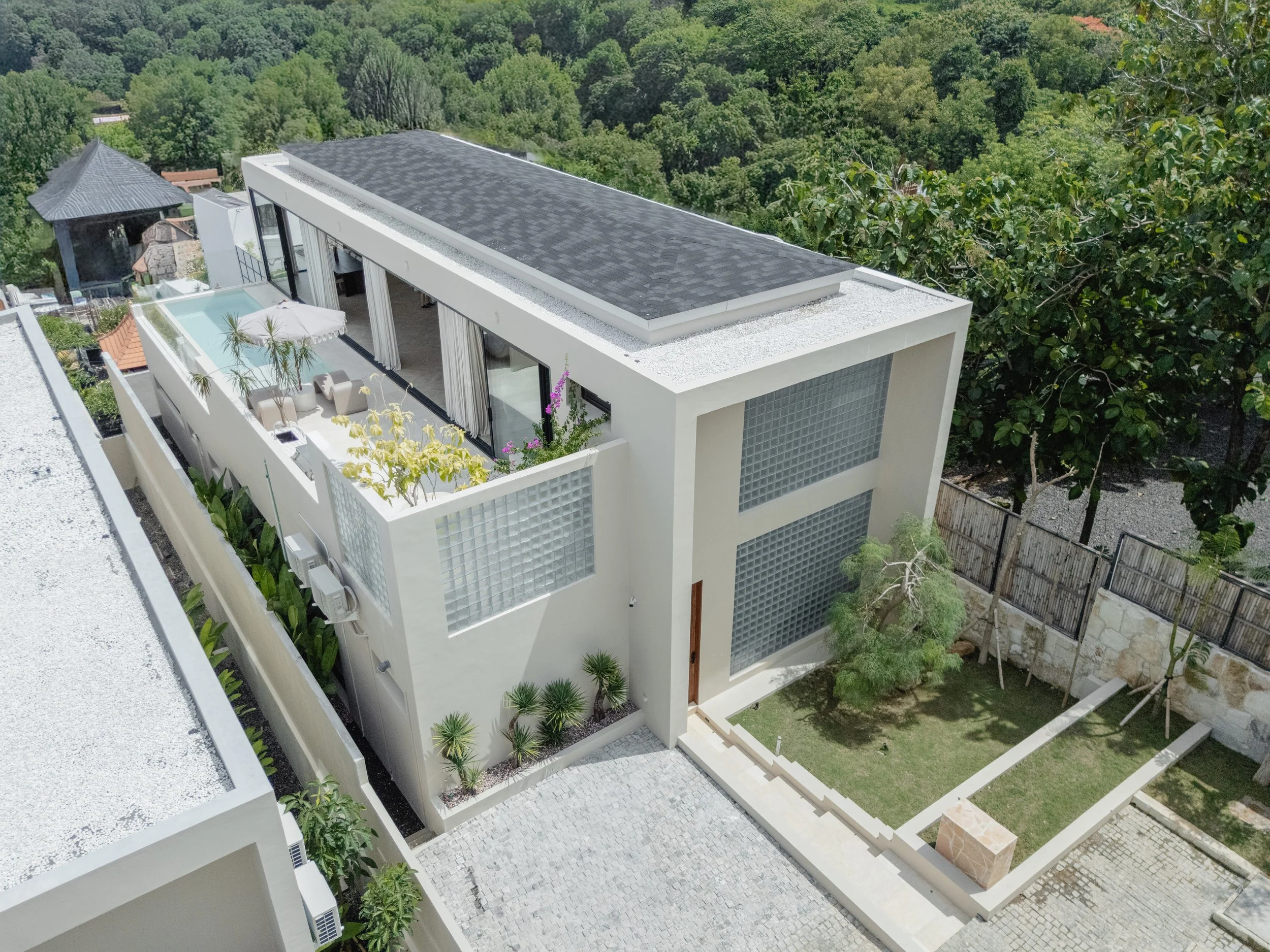 OCEAN VIEW VILLA NEXT TO DREAMLAND BEACH - 4 BEDROOM - BINGIN