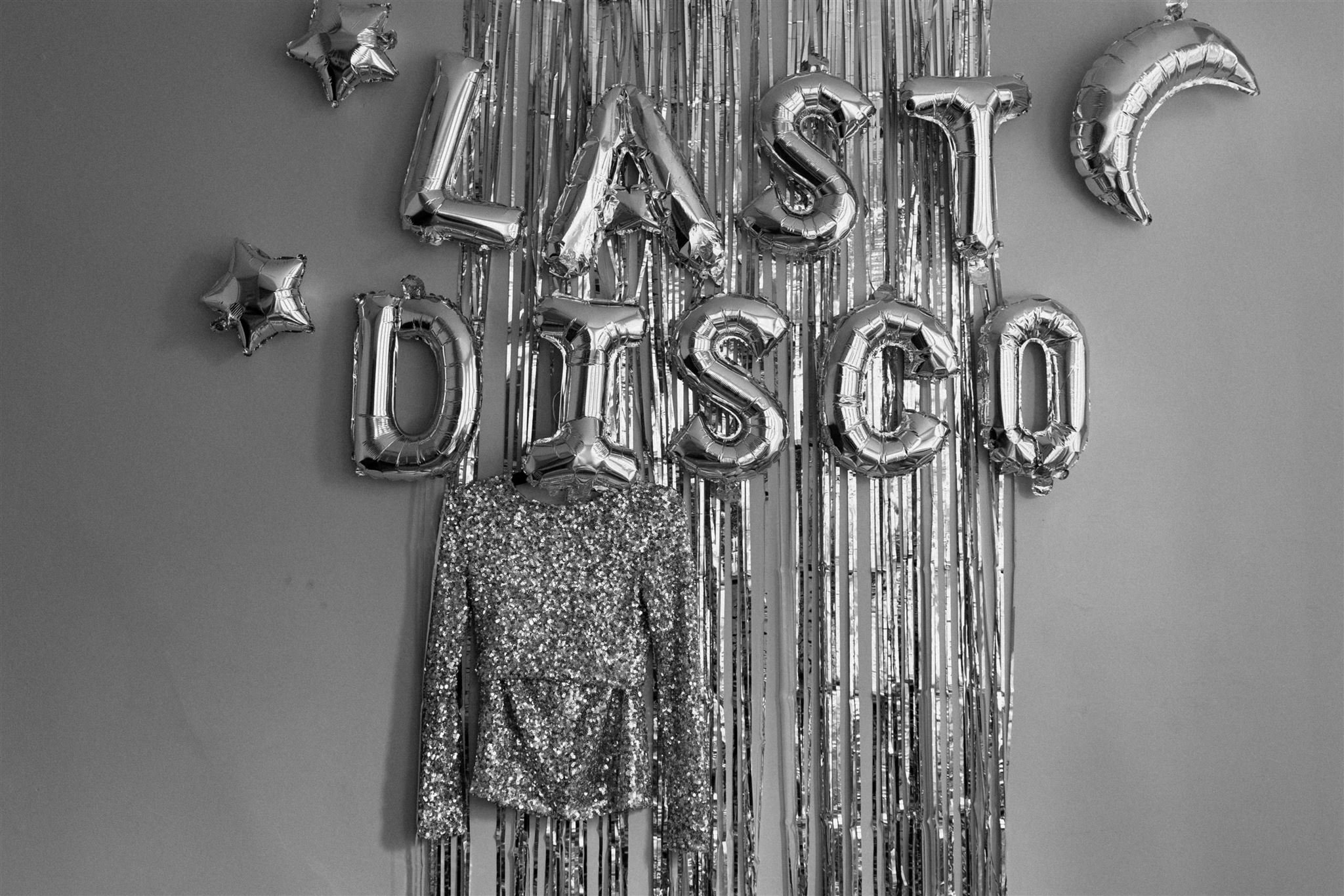 last-disco-savannah-georgia-bachelorette-vintage-party-shoot (5).jpg