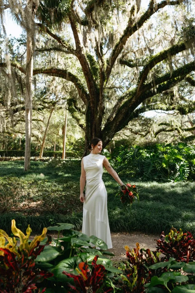 vintage wedding at washington oaks in st augustine fl 4.jpg
