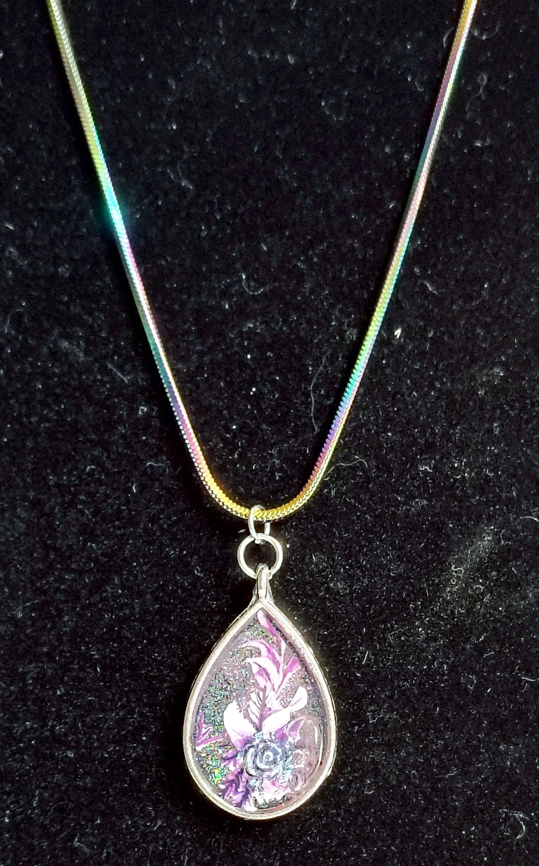 Necklace-TeardropFloral1.jpg
