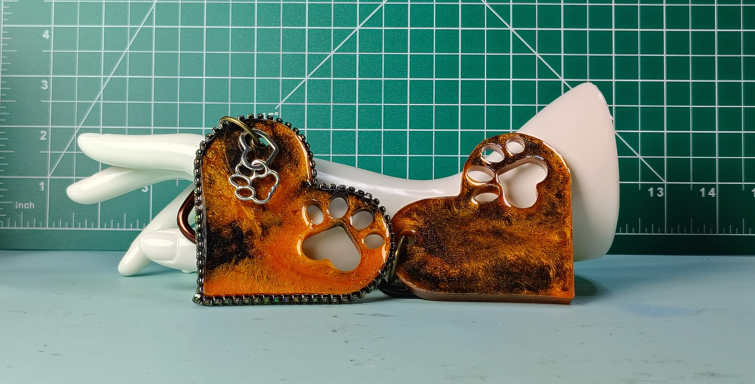 Amber Paw Bag Tag Set