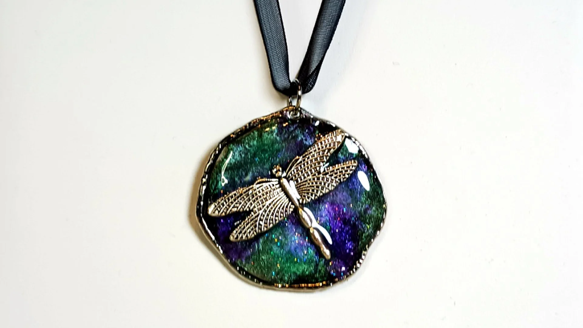 Dragonfly Dreams Pendant – Midnight