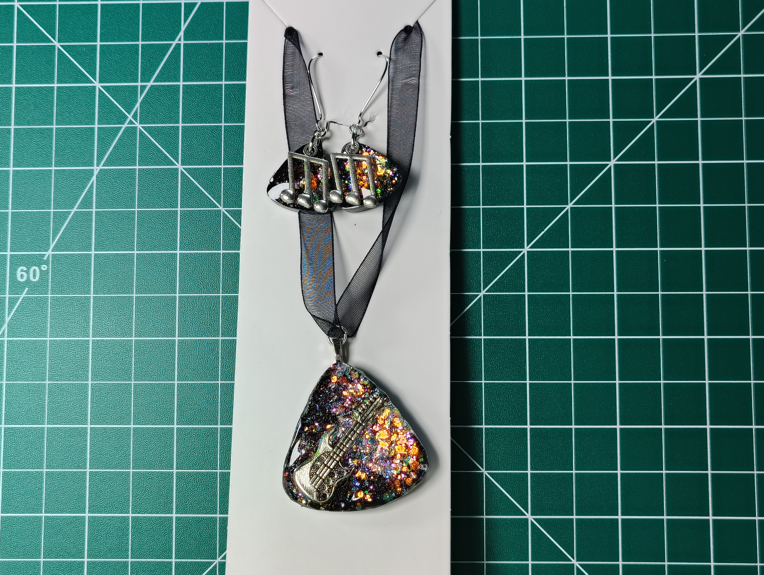 🎸 Rock & Roll Spark Guitar Pick Jewelry Set