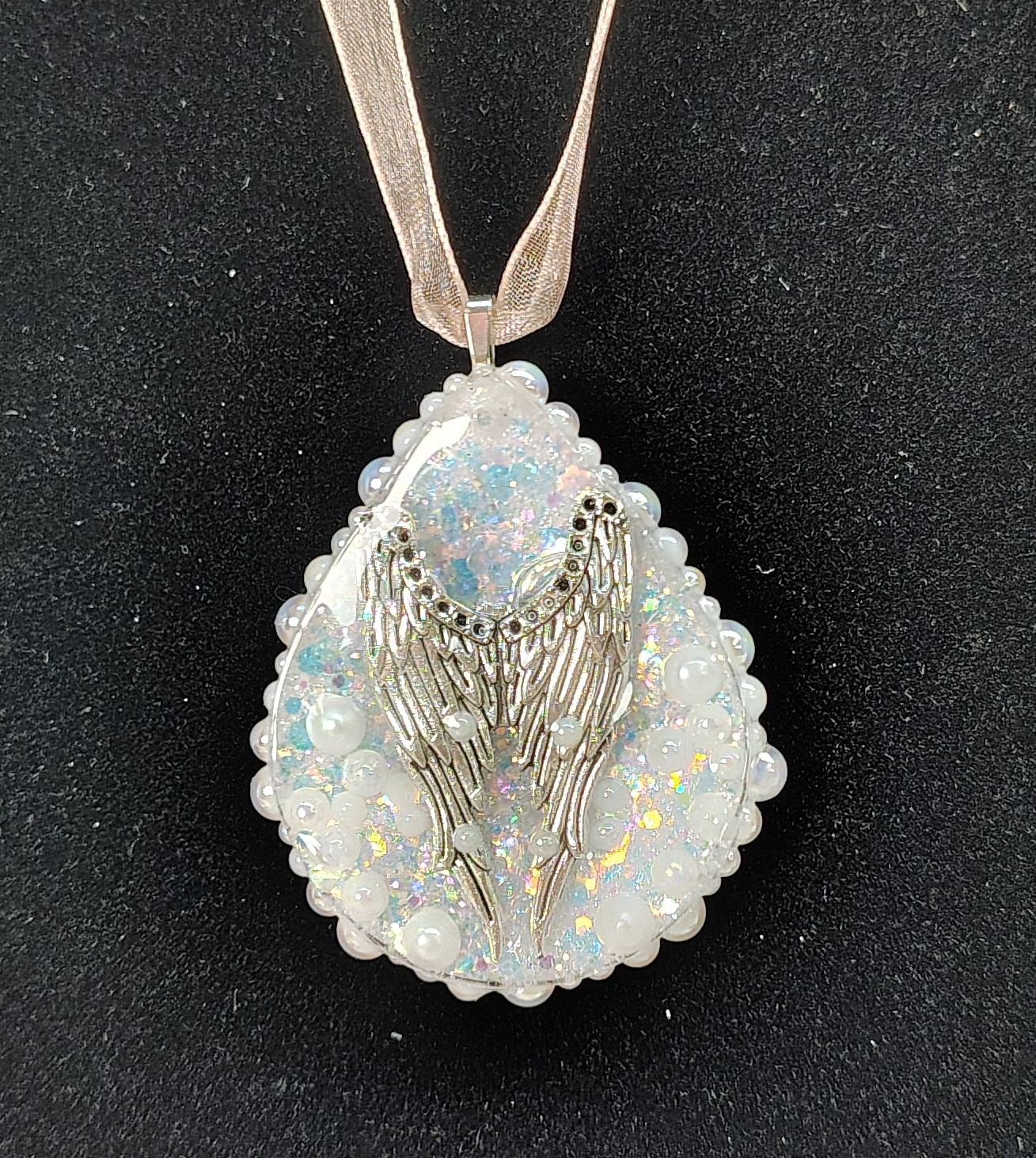Teardrop Angel Wings Pendant1.png