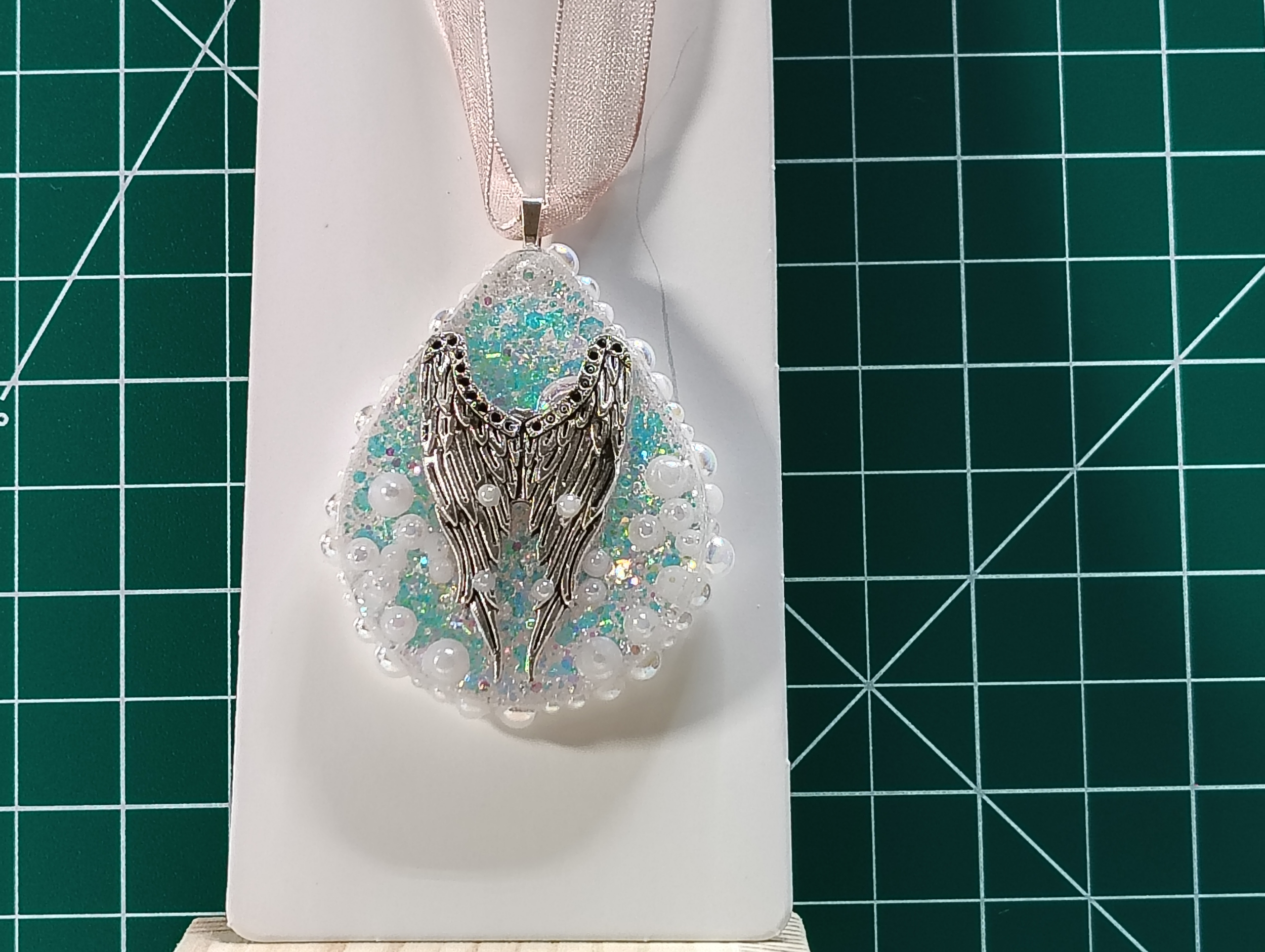 Teardrop Angel Wings Pendant4.png
