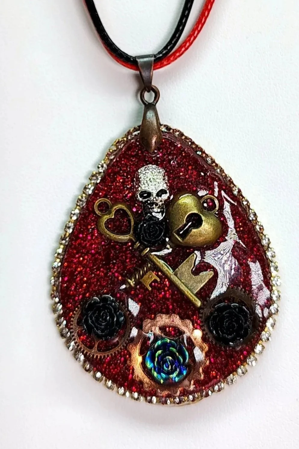 Necklace-LargeTeardropGothicSteampunk1.jpg