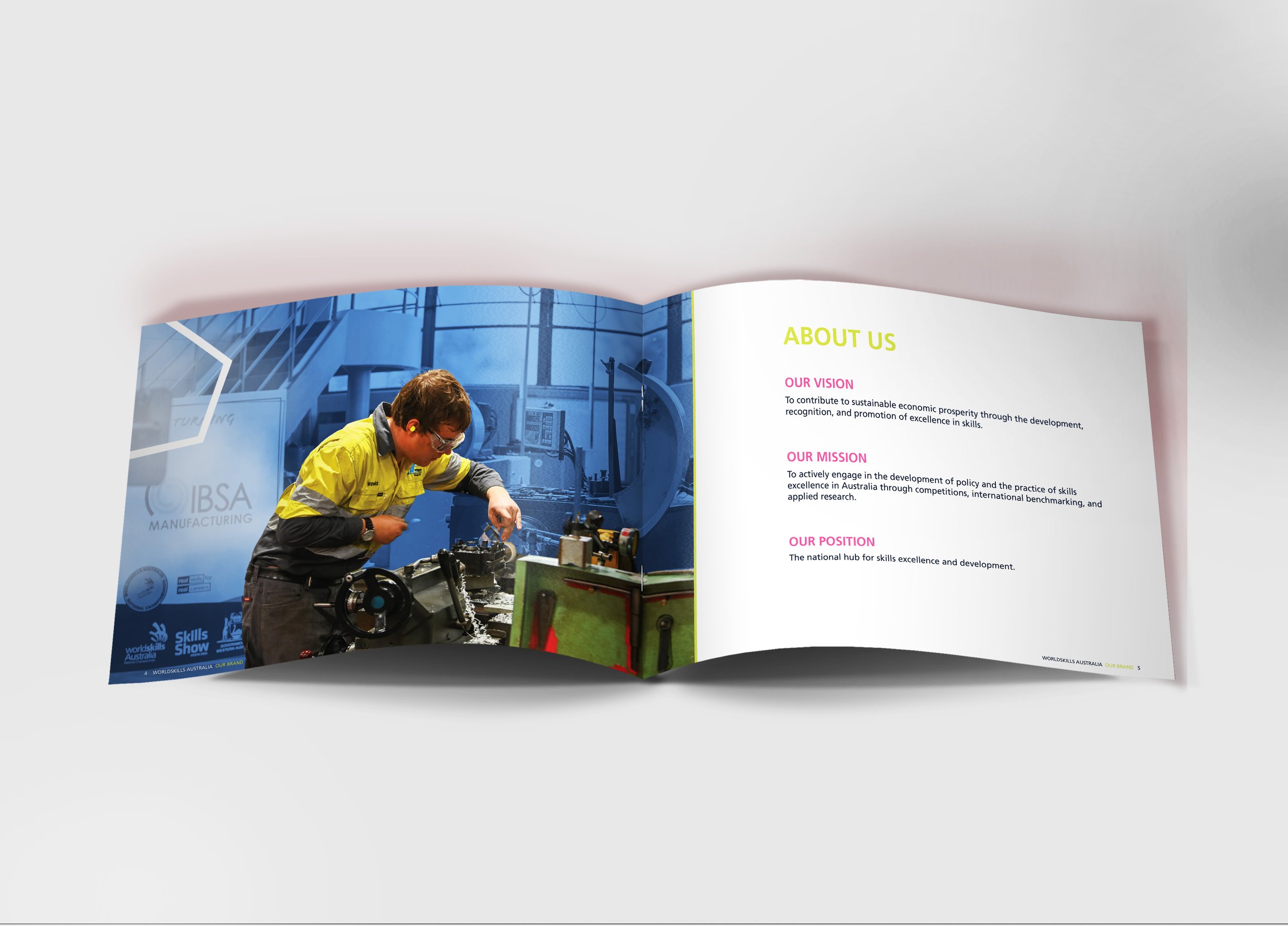 BrandBook 3.jpg