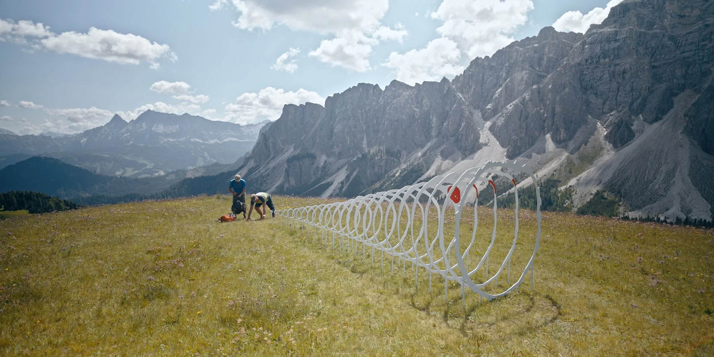ELEVATED ART – WER KUNST AUF BERGE STELLT