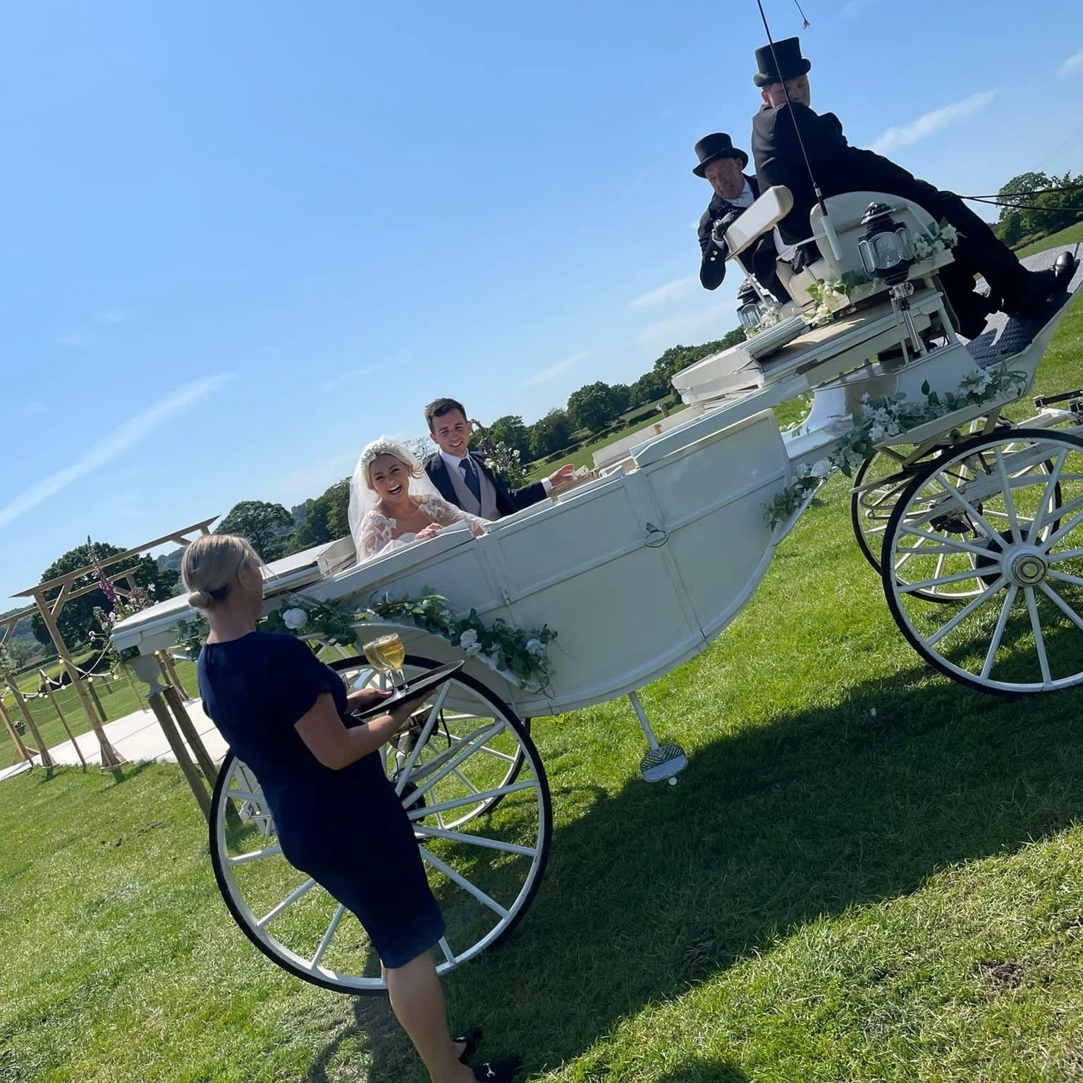 The perfect reception moment 🥂✨

There&rsquo;s something special about that first drink as a newly married couple.

Welcoming the bride and groom to their reception with their drink of choice is all part of creating a memorable celebration from the 