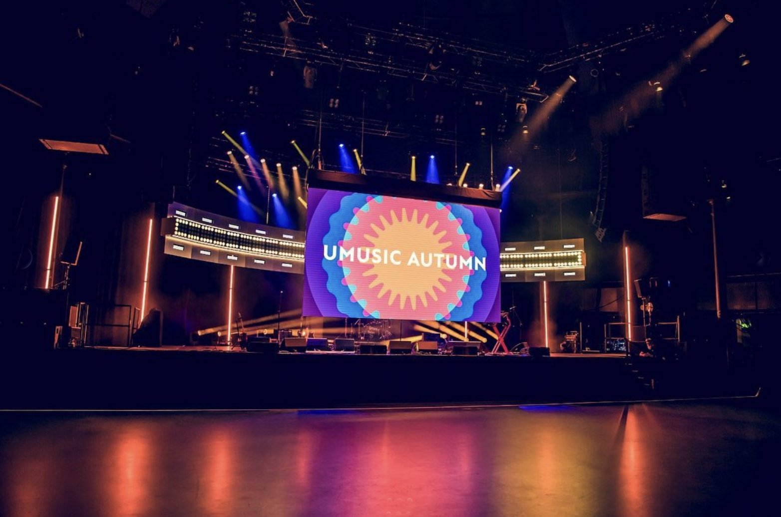 03 Umusic Wait.jpg