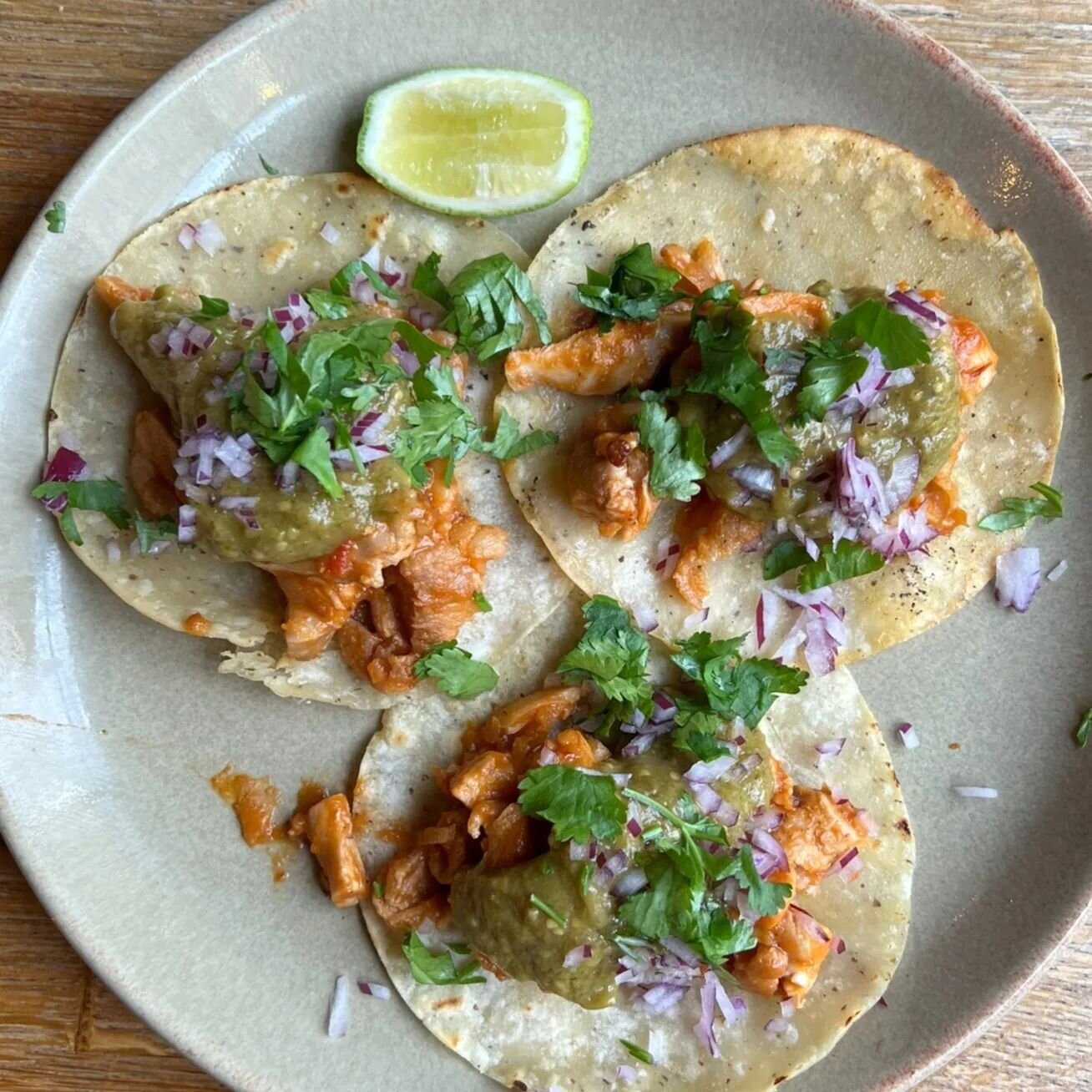 Let's Taco 'bout Taco Tuesday 💝 Whether you're a hopeless romantic celebrating your partner, your bestie, or if you're just down to celebrate yourself.... we have the perfect spot to stop for tacos &amp; drinks this evening 🌮🥂

Booking link in bio