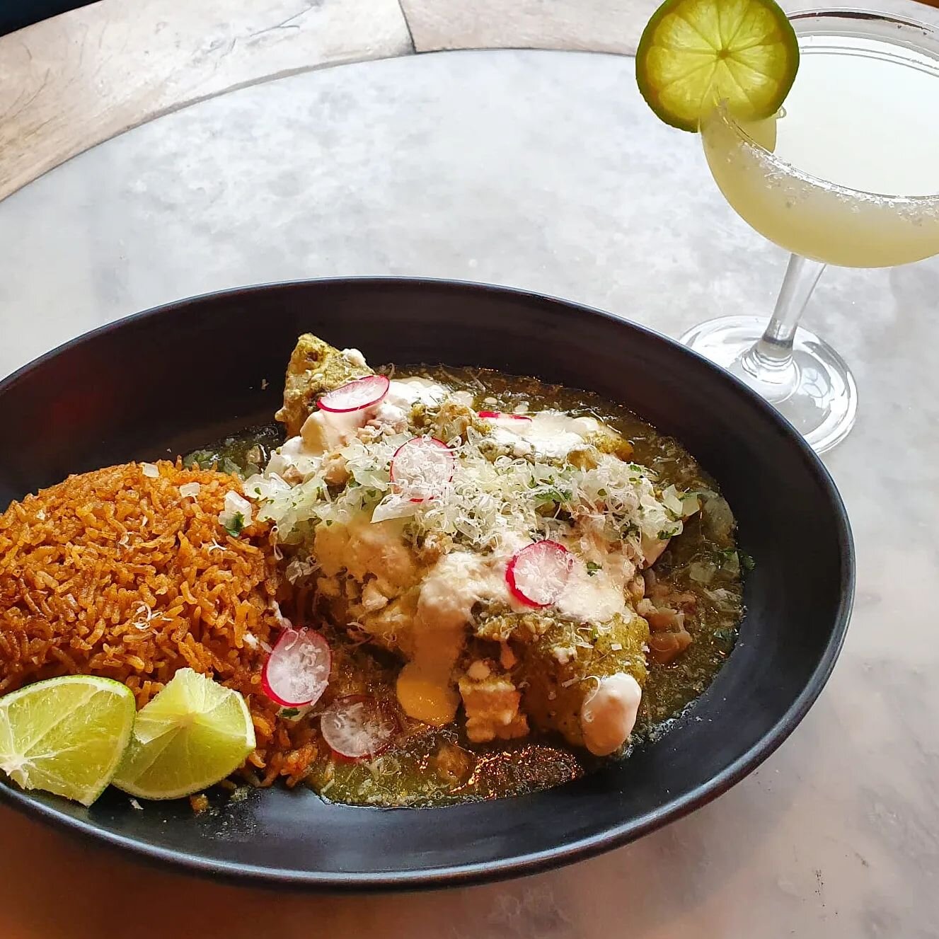 Margaritas and Mexican food, a winning combination ❤️&zwj;🔥 &amp; with National Margarita Day and Taco Tuesday only a day apart... this perfect pairing is a MUST! 

Have you tried our enchiladas?? Insanely good food and tasty 2-4-&pound;15 margarita