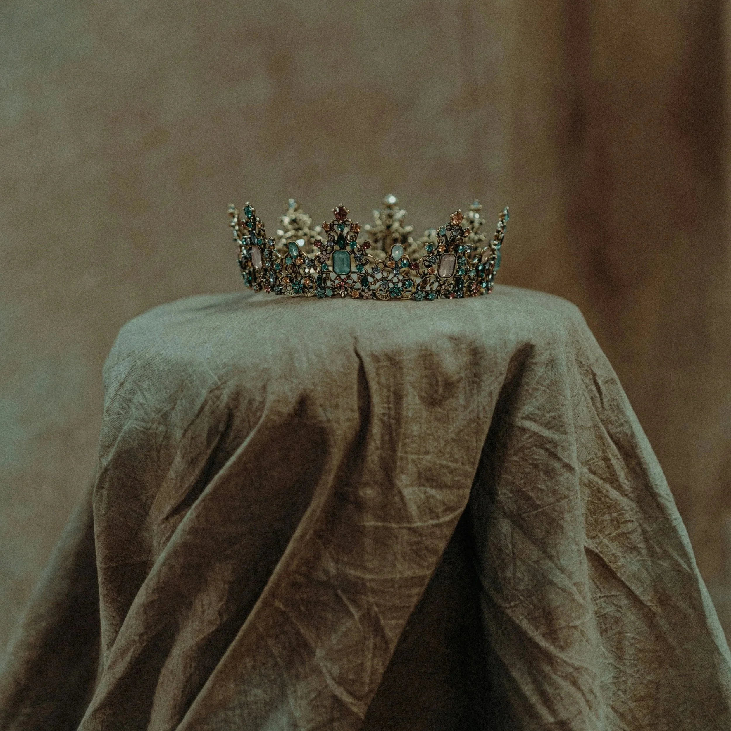 Pour une symbolique de la couronne