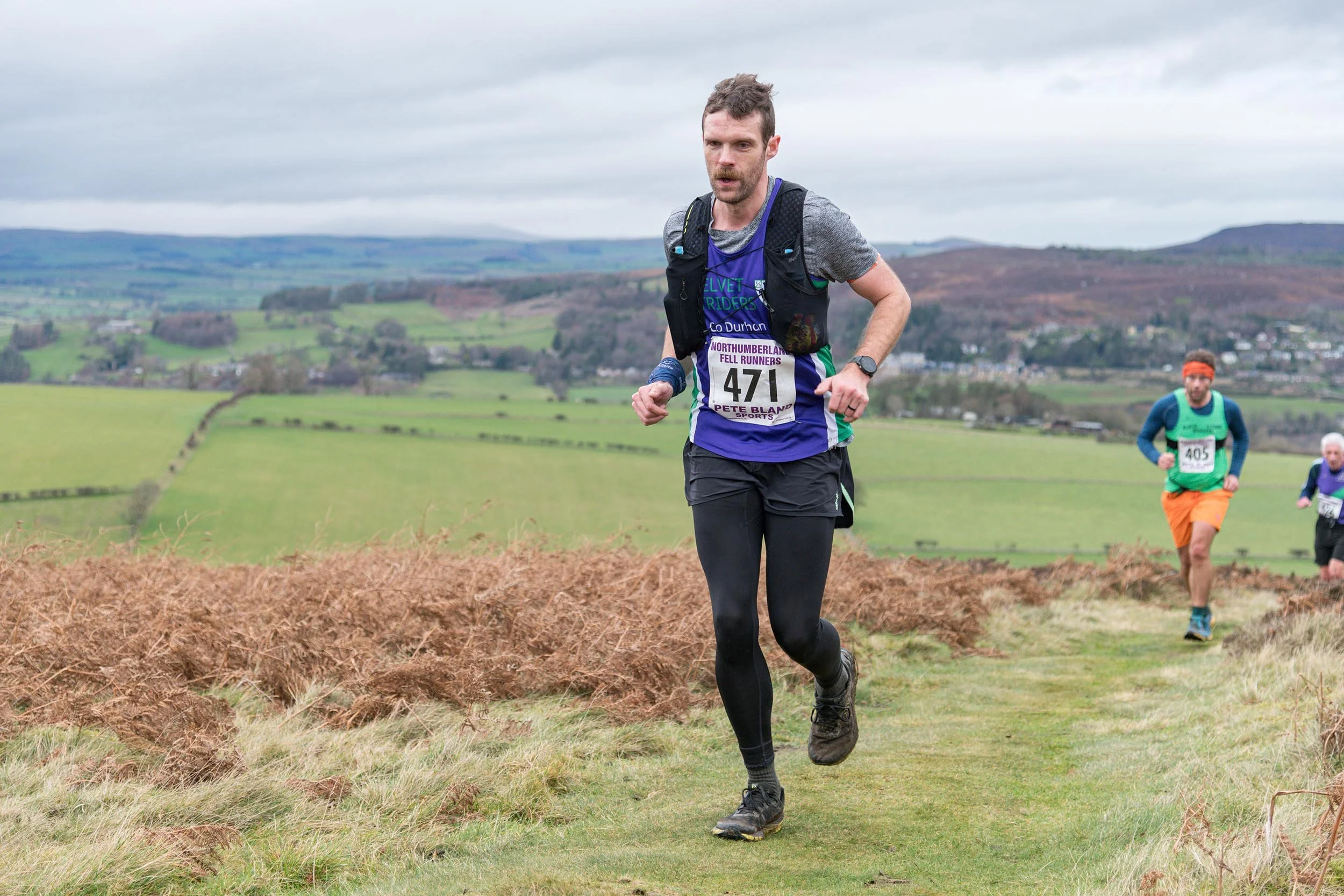 Simonside-Cairns-Fell-Race 0210.jpg