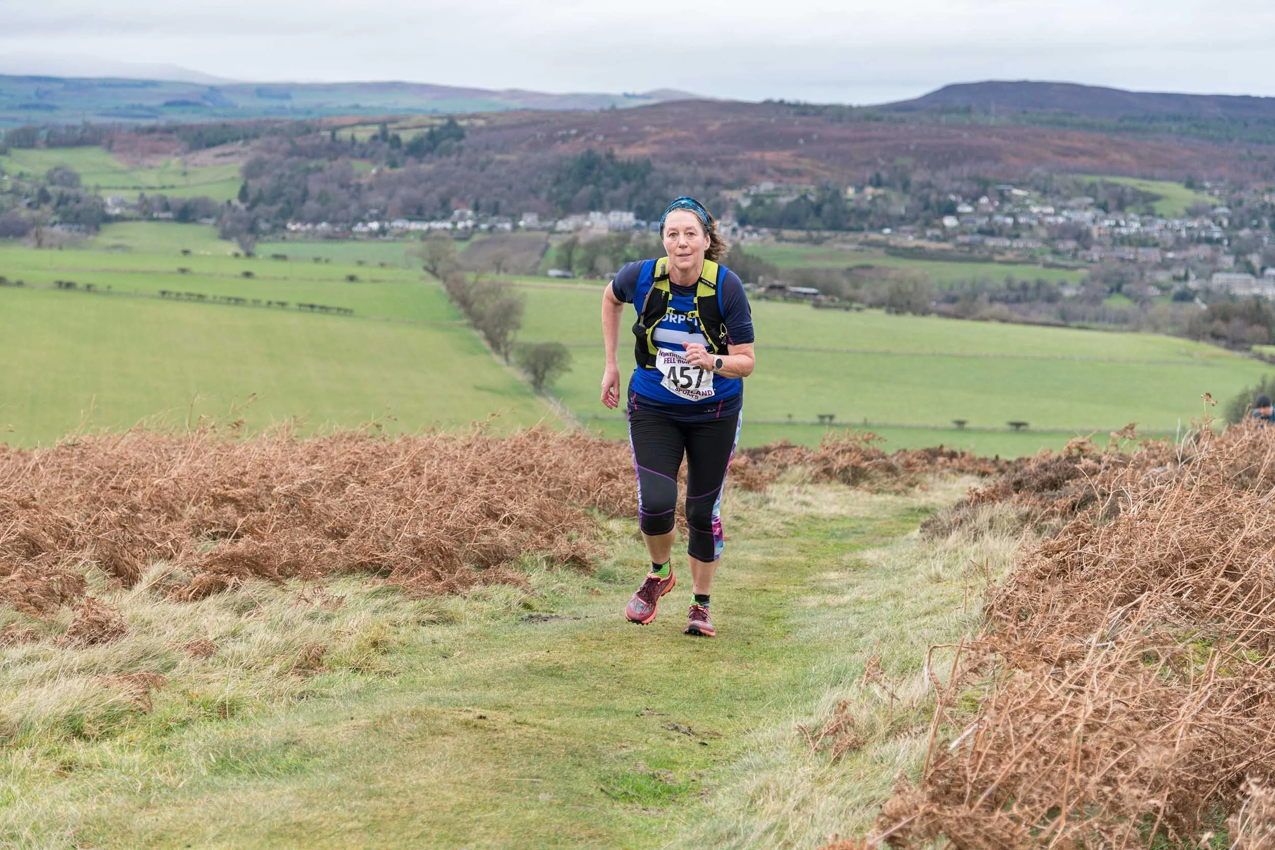 Simonside-Cairns-Fell-Race 0403.jpg