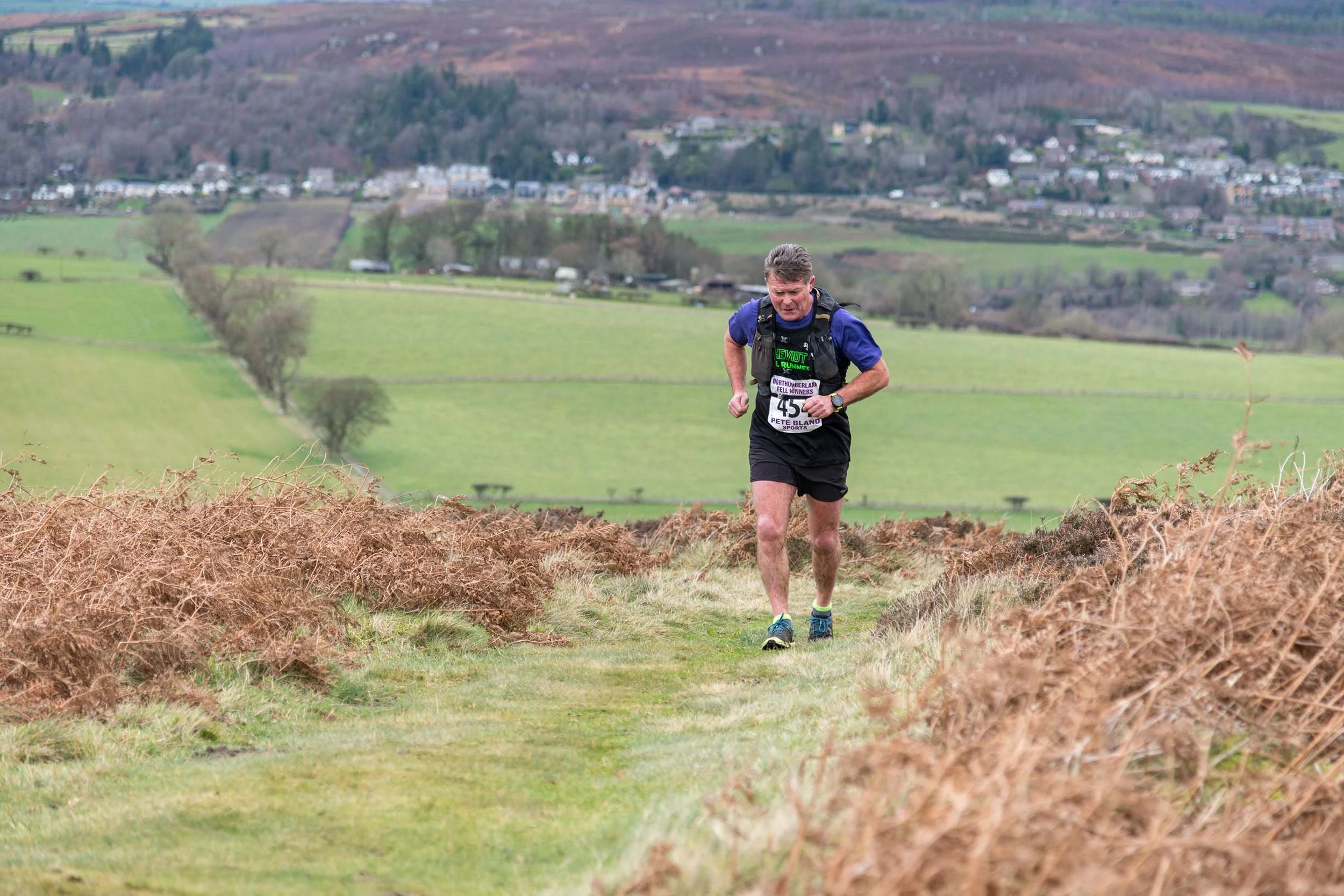 Simonside-Cairns-Fell-Race 0359.jpg