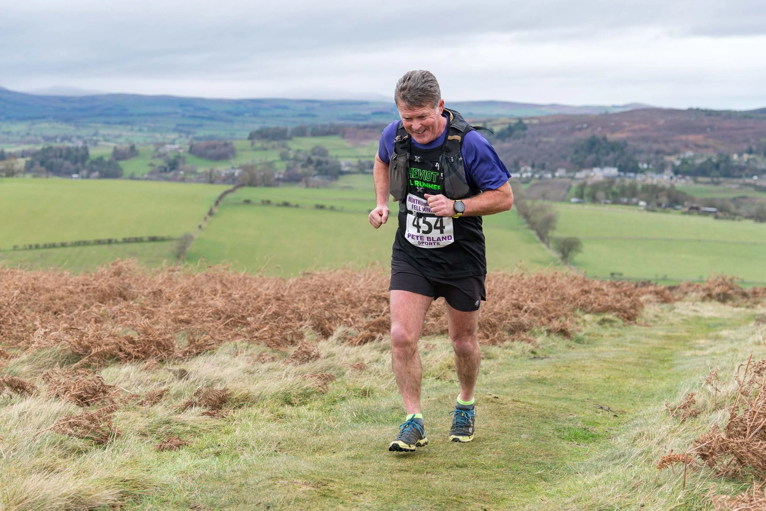 Simonside-Cairns-Fell-Race 0367.jpg