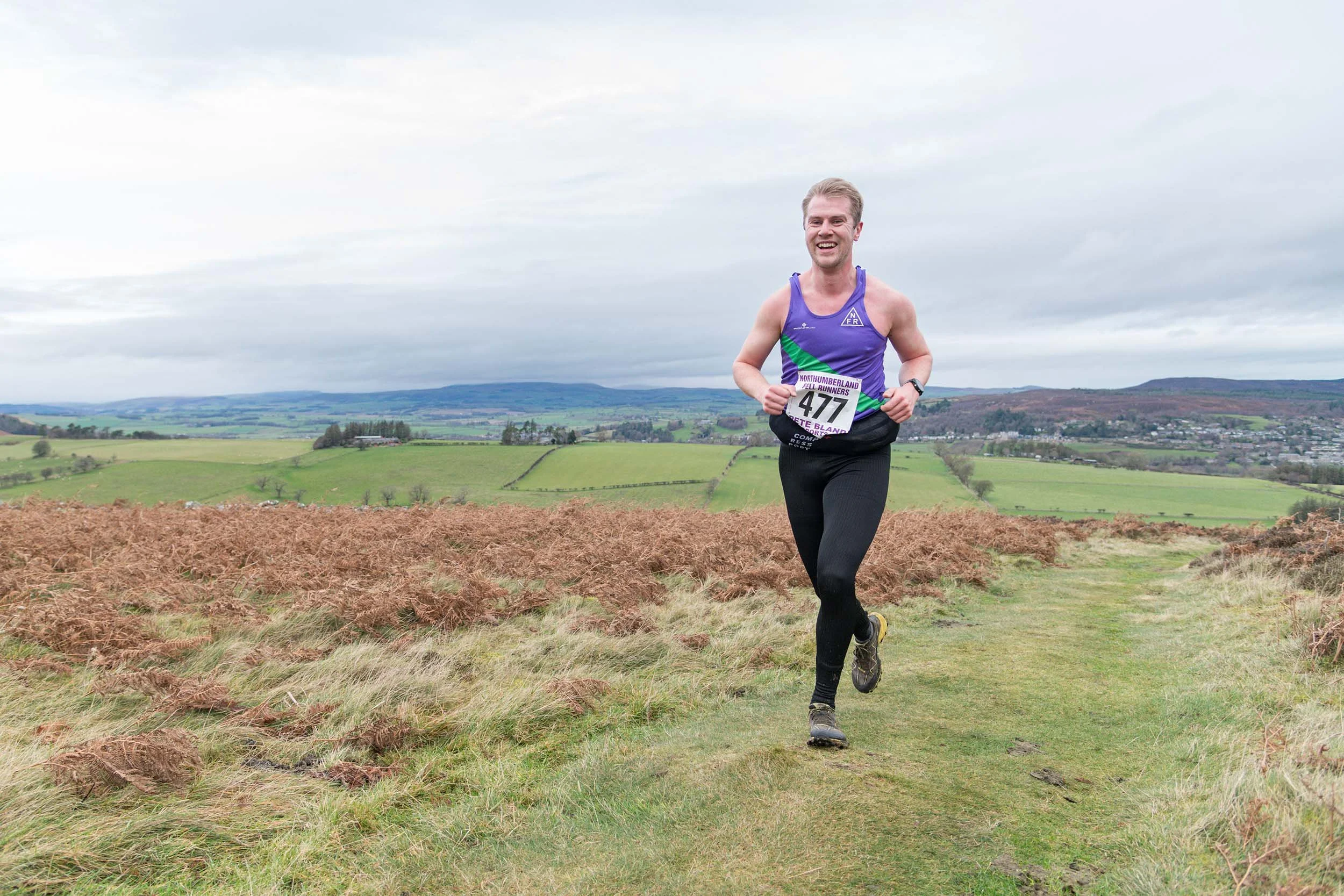 Simonside-Cairns-Fell-Race 0081.jpg