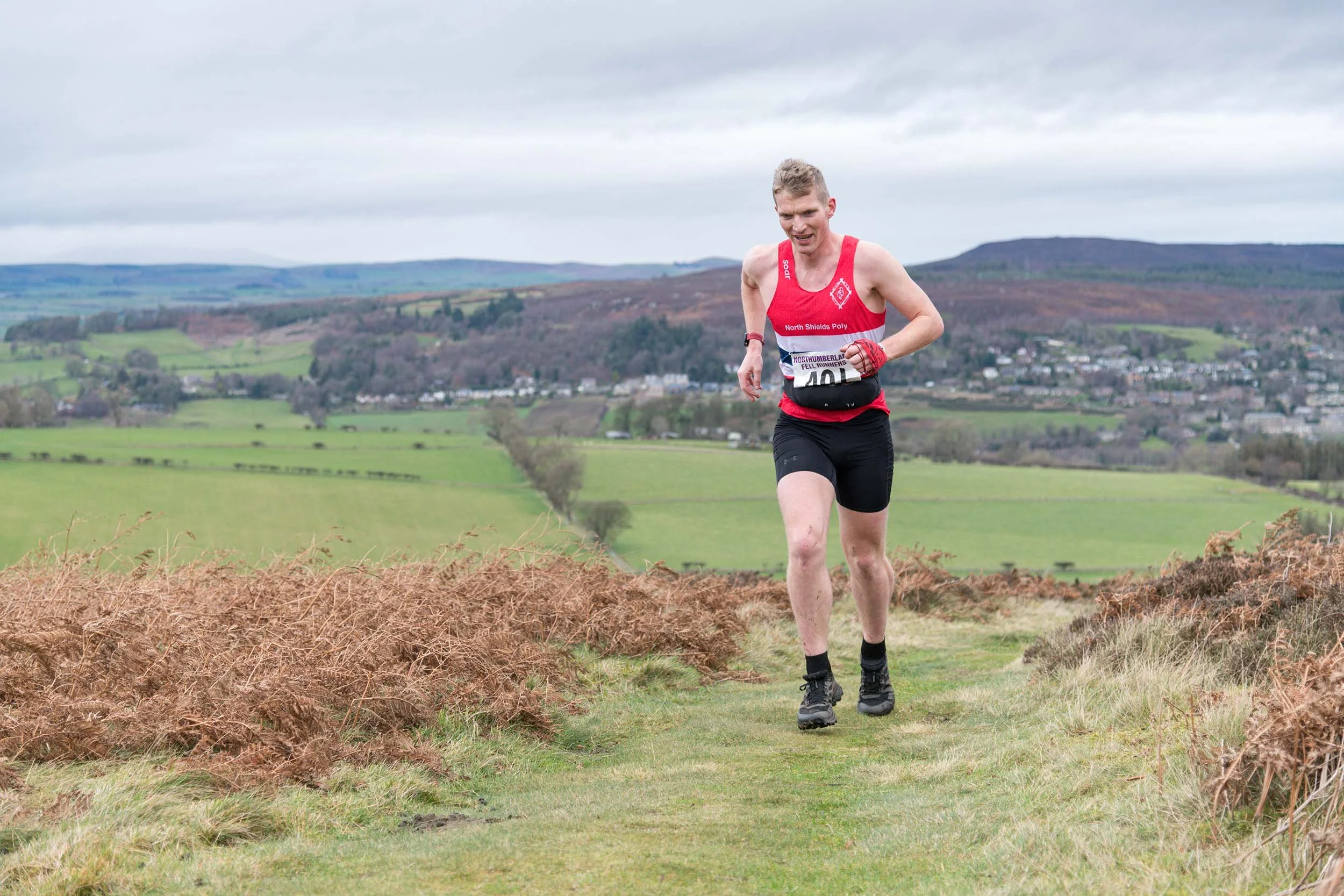 Simonside-Cairns-Fell-Race 0065.jpg