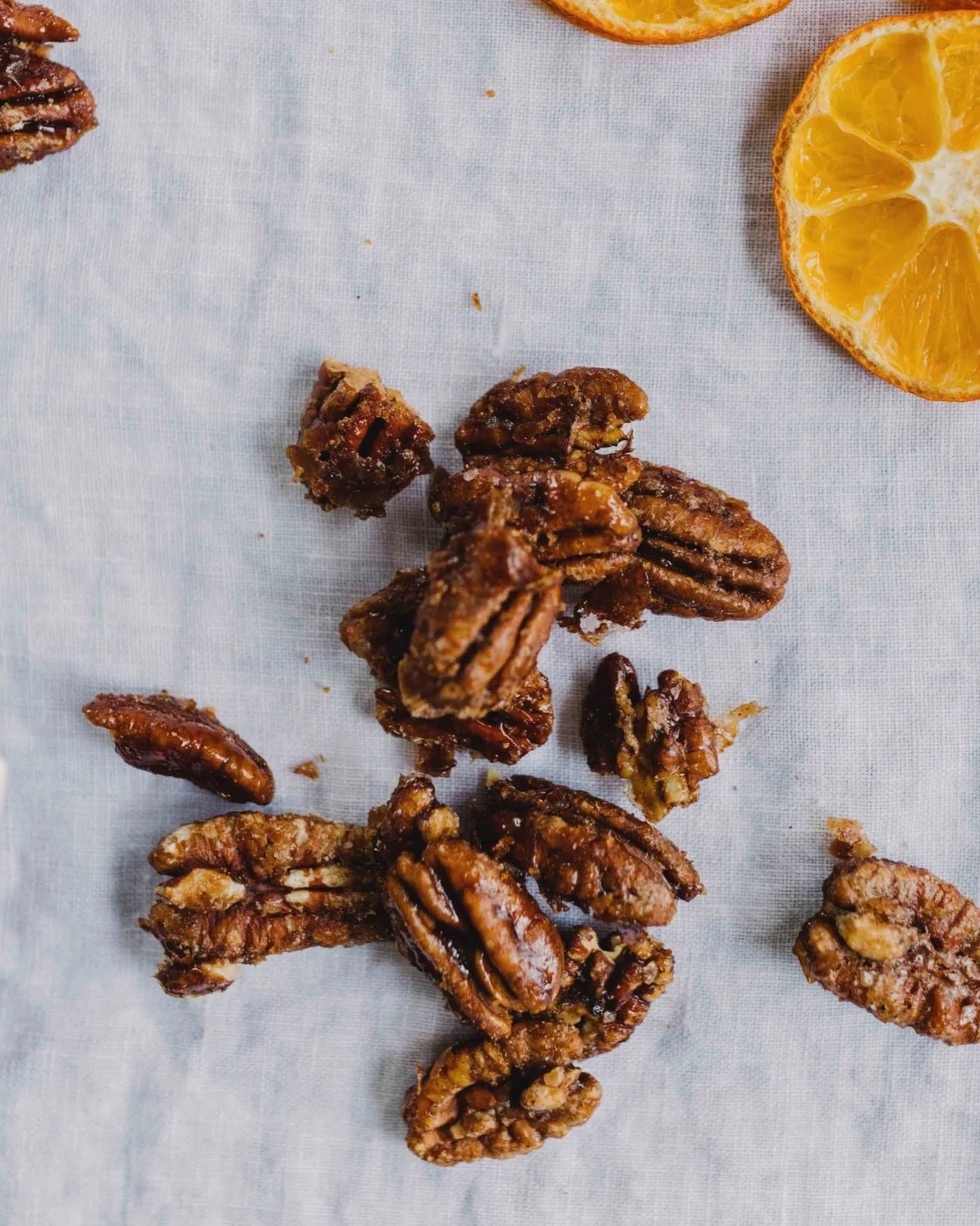 clean ingredients maple glazed pecans using no refined sugar diy