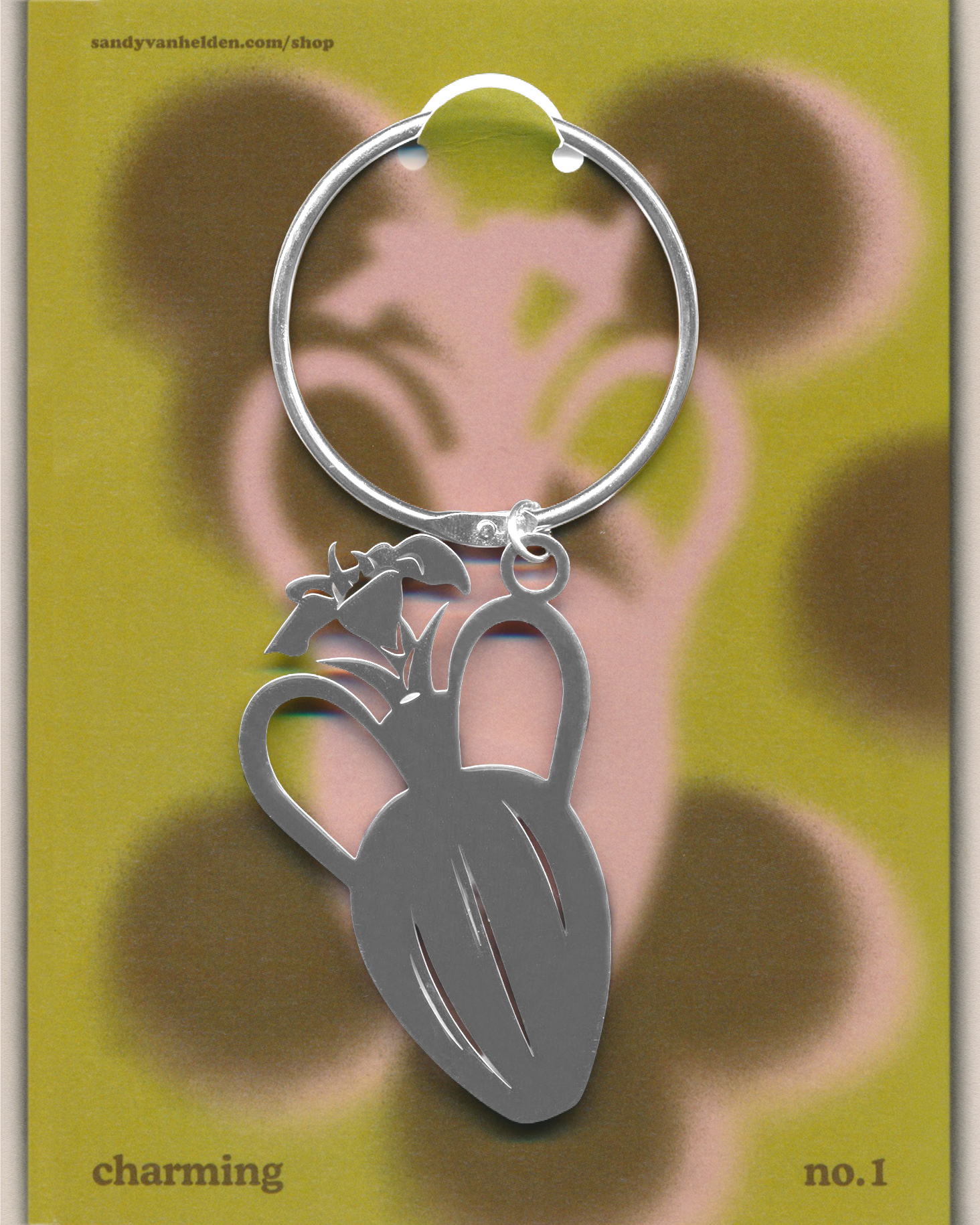 Sandy_van_Helden_Bagcharm_Vase_scan.png