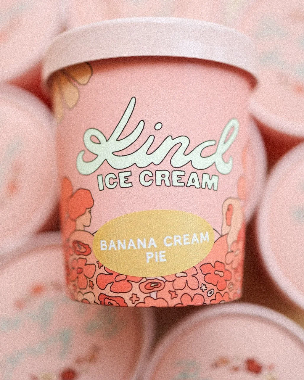 Banana Cream Pie has taken over Key Lime Pie for the winter! As they say, a pie for a pie makes the whole world pie. 👁️