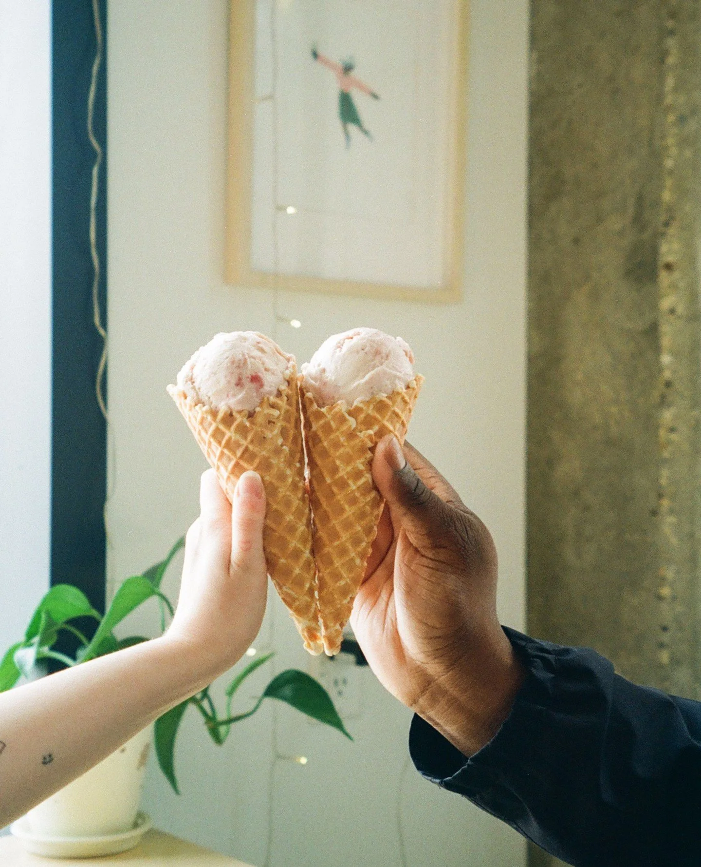 You wouldn't believe how much we love that the weather is finally spring-adjacent! Who's already dusted off their bike? 🤚