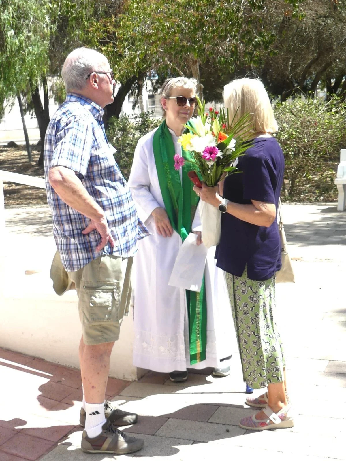 Judy Greeting Ros (July 2025).jpg