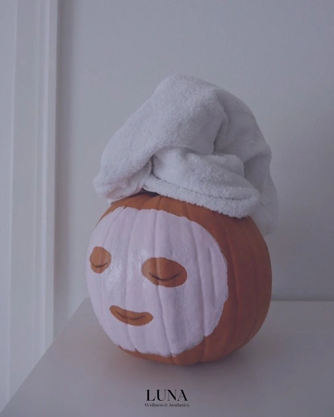 Trick or treat yourself to glowing skin and smooth results 👻✨ Whether it&rsquo;s tox, a facial, or a fall skin refresh, we&rsquo;ve got all the beauty &ldquo;spells&rdquo; you need this spooky season.
Have a safe and beautiful Halloween from all of 