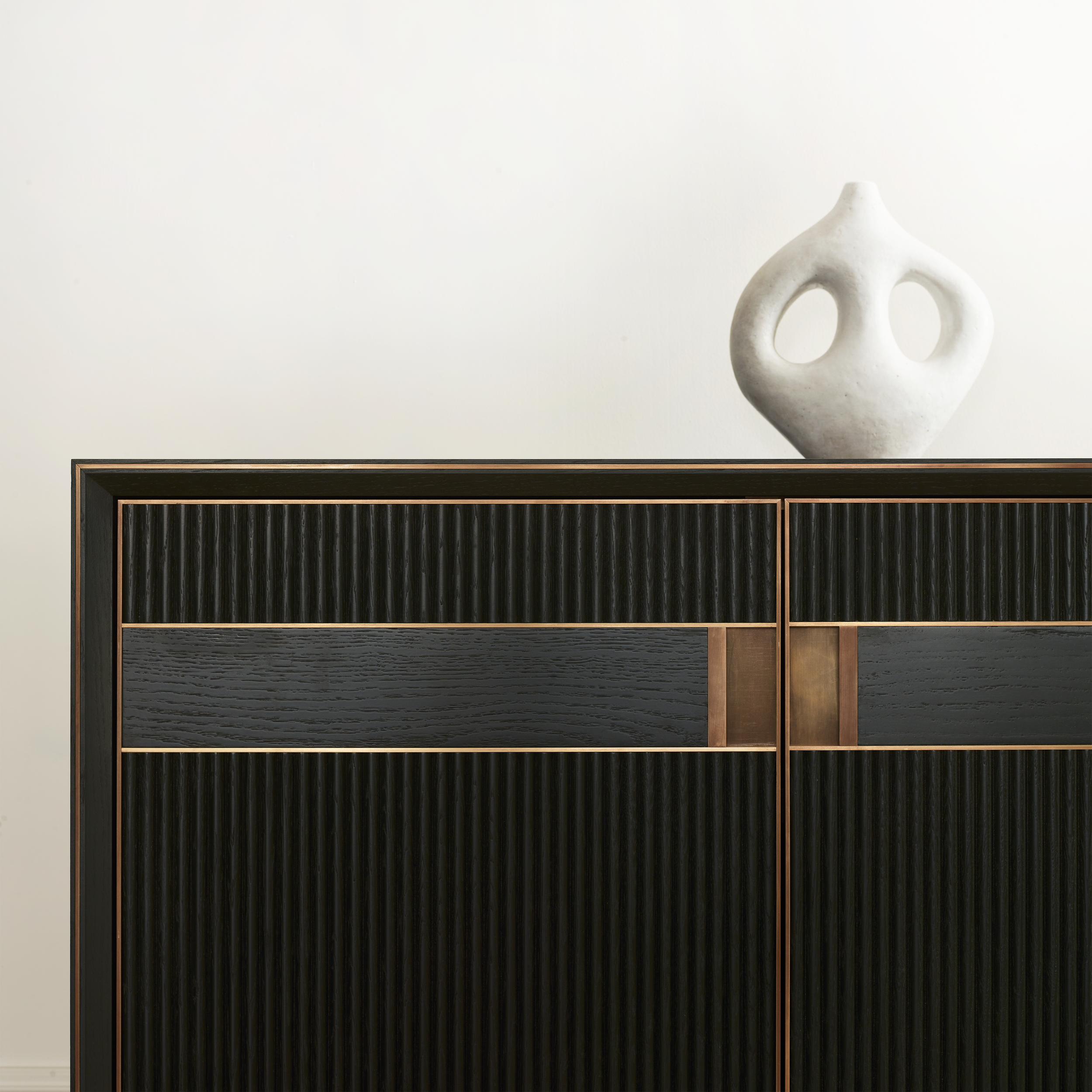 SIDEBOARD_DETAIL_.png