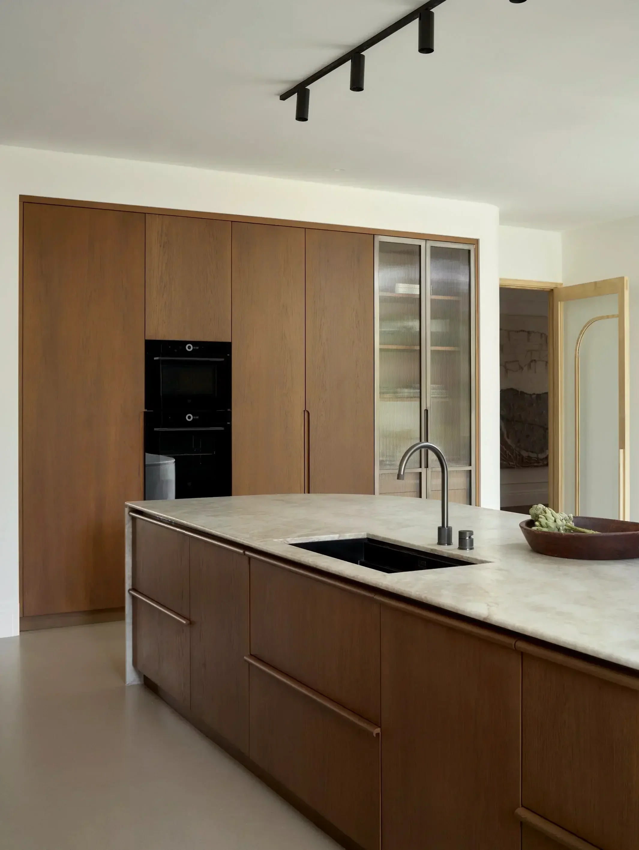 luxury-kitchens-for-homes-in-chiswick.webp